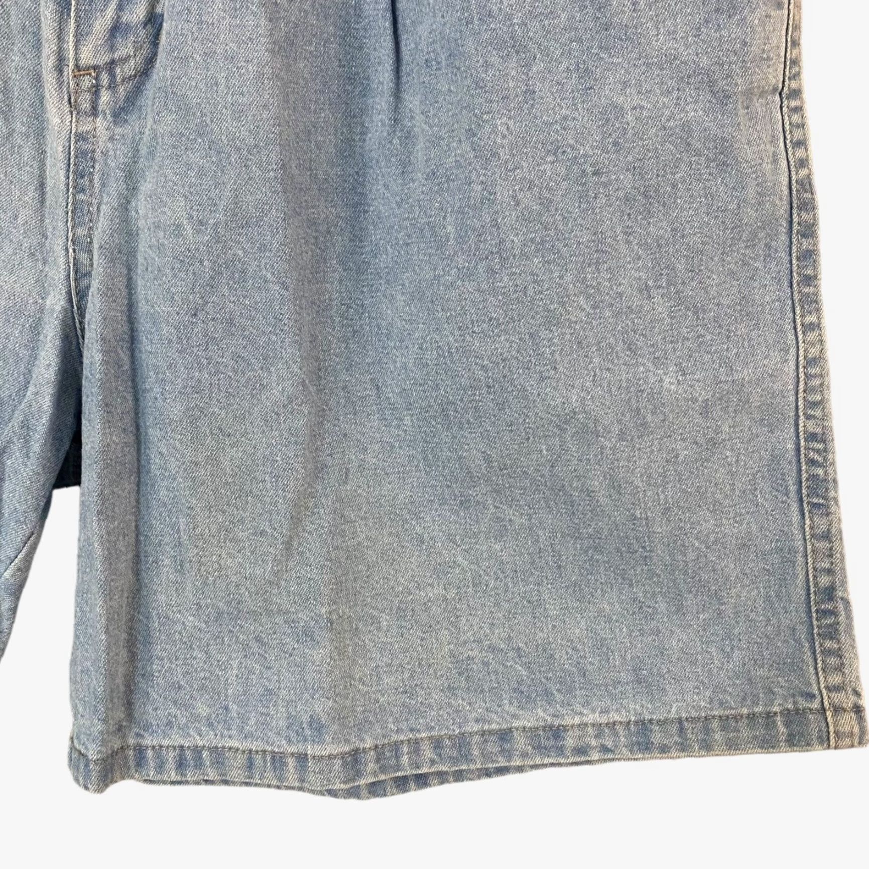 Vintage VINTAGE Casual Corner Denim Shorts Women High Waist 10 Blue 90s Mom Butt Pleated Front 100% Cotton USA Women Size 32" / US 10 / IT 46 - 6 Thumbnail