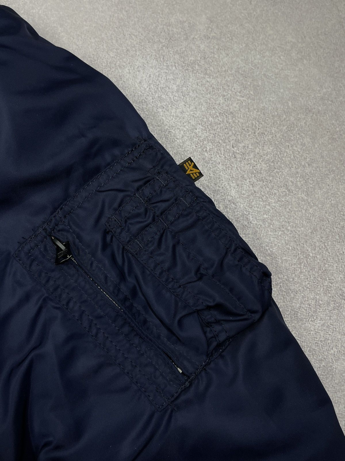 Alpha Industries Alpha Industries CWU 45 Flight Bomber Jacket Navy Nylon Size US M / EU 48-50 / 2 - 9 Thumbnail