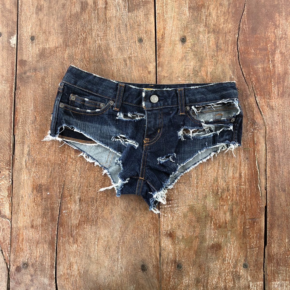 MOUSSY Thrashed Faded Moussy Rare Denim ERD GRUNGE Short Pants Size 28" / US 6 / IT 42 - 1 Thumbnail