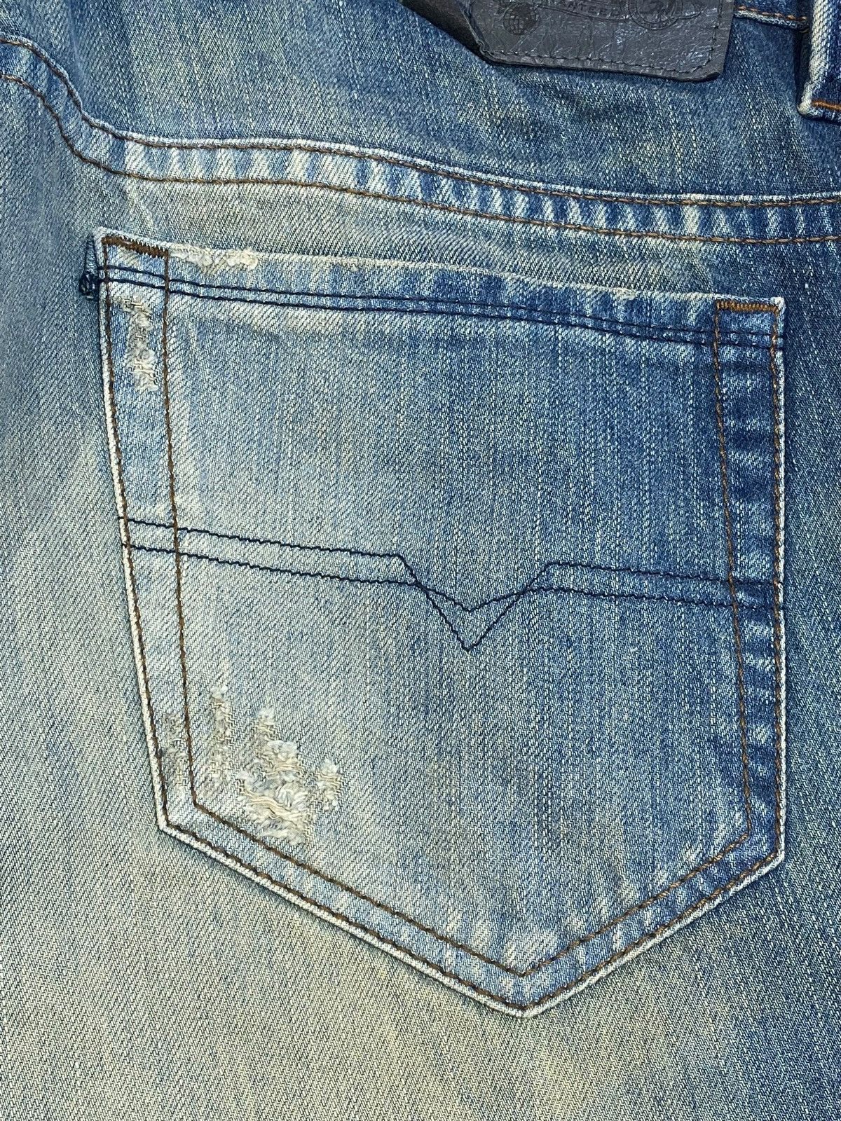 Diesel × Vintage Vintage Diesel Thavar Y2k Hype Distressed Washed Denim Jeans Size US 33 - 7 Thumbnail