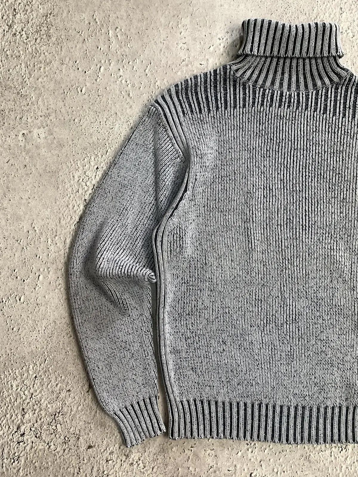 Japanese Brand SALE💣💣 Vintage Y2K Diesel Distressed Faded Effect sweater Size US L / EU 52-54 / 3 - 6 Thumbnail