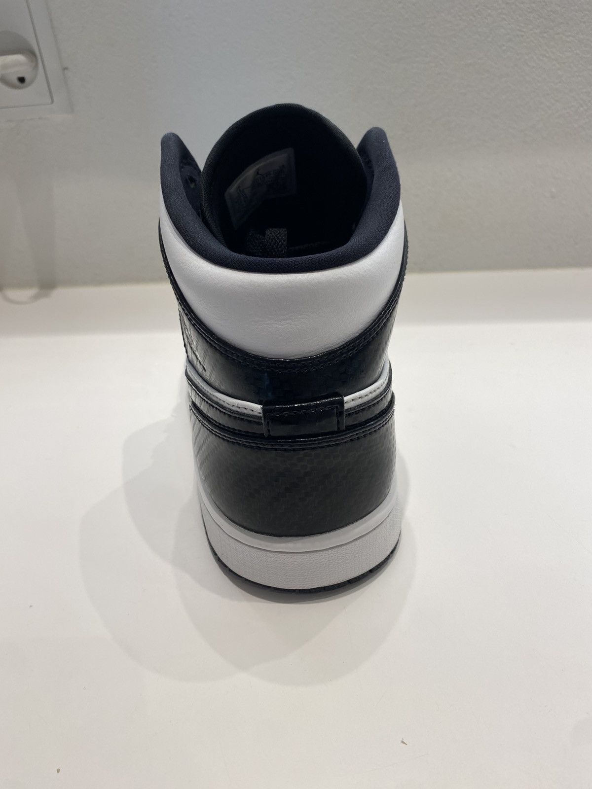 Jordan Brand × Nike Nike Jordan 1 Mid, Carbon Fiber Size US 11 / EU 44 - 5 Thumbnail