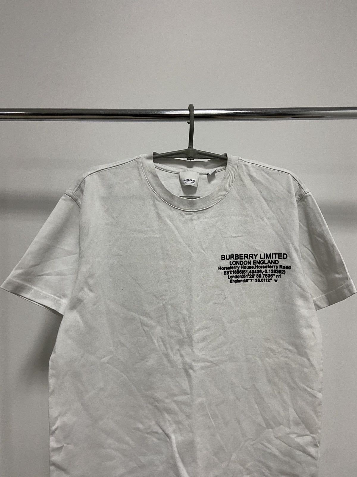 Burberry × Vintage Burberry Limited England 🏴󠁧󠁢󠁥󠁮󠁧󠁿 Vintage t shirt Logo Luxury Size US M / EU 48-50 / 2 - 2 Thumbnail