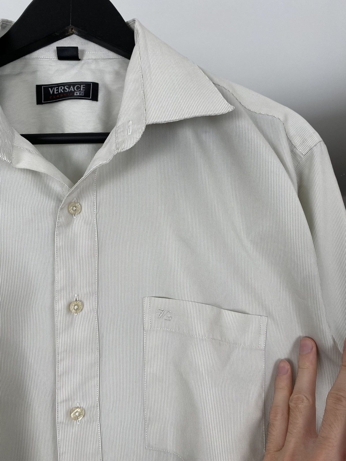 Designer × Versace × Vintage Beige Versace Classic V2 shirt Size US M / EU 48-50 / 2 - 3 Thumbnail