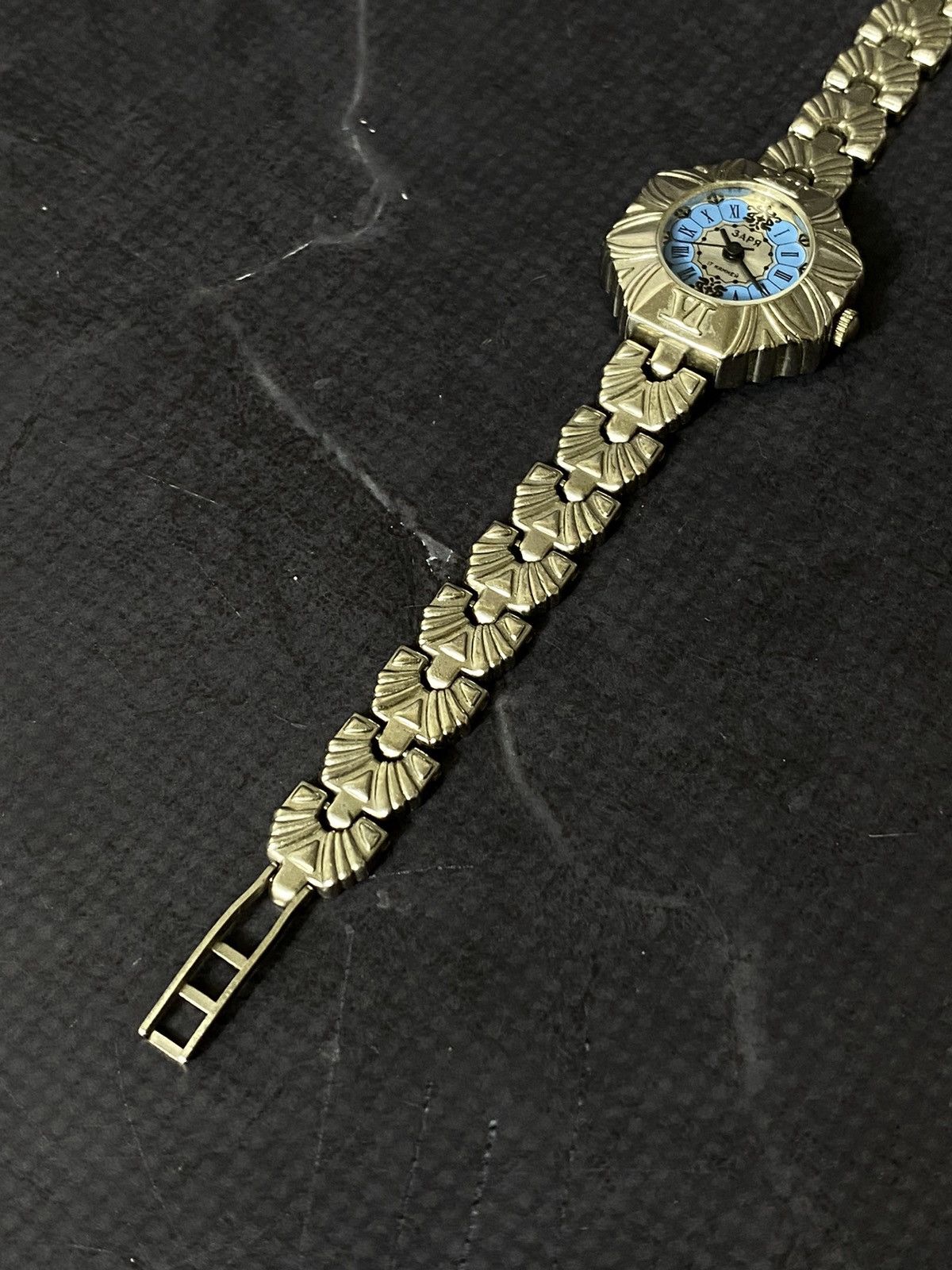 Jewelry Vintage Zarya 17 Jewels Watch with Elegant Silver-Tone Size ONE SIZE - 4 Thumbnail