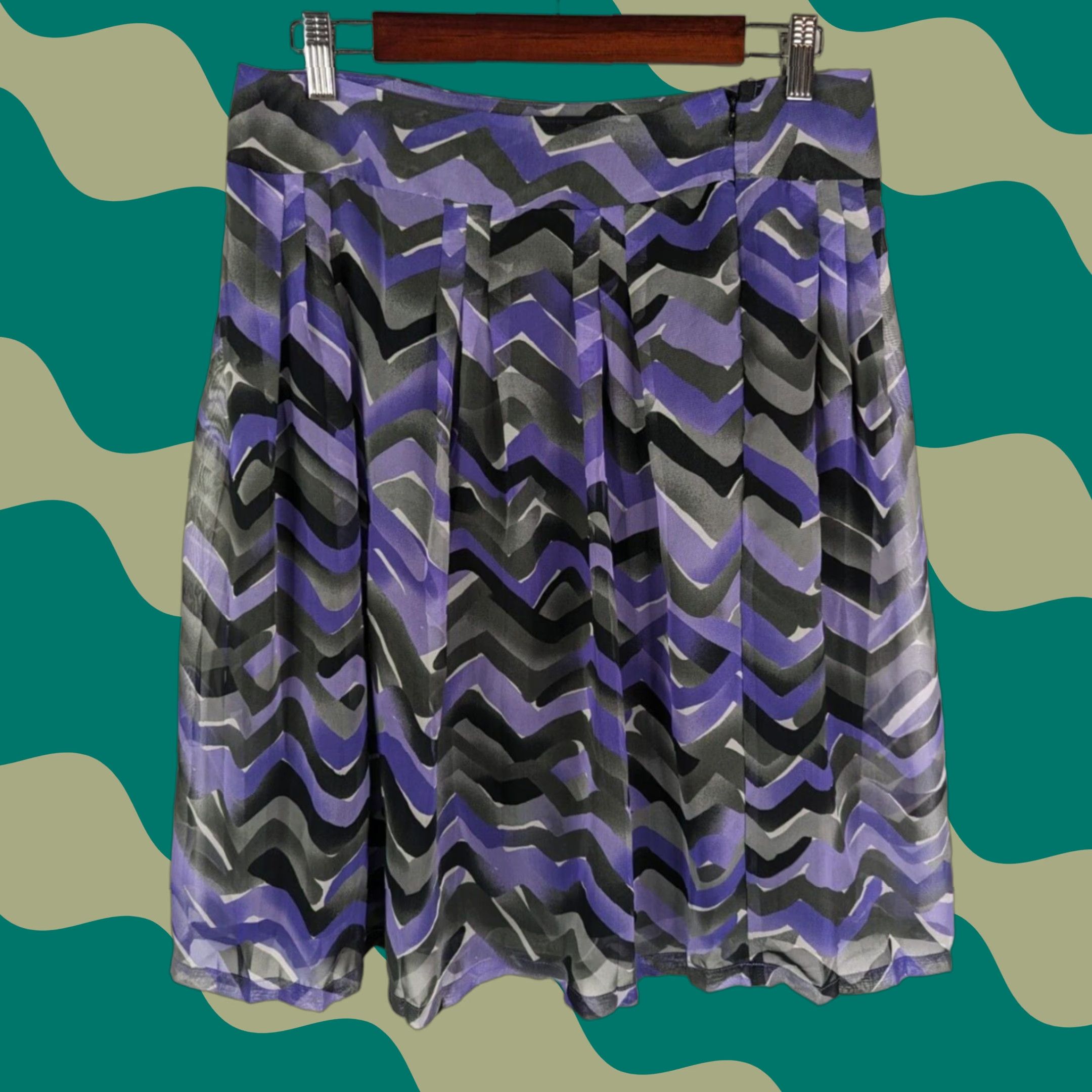 Vintage Jonathan Martin Skirt Casual Women A-Line Midi Purple Zig Zag Stripe Lined Size Medium Polyester 100% Machine Washable Summer Size 32" / US 10 / IT 46 - 1 Thumbnail