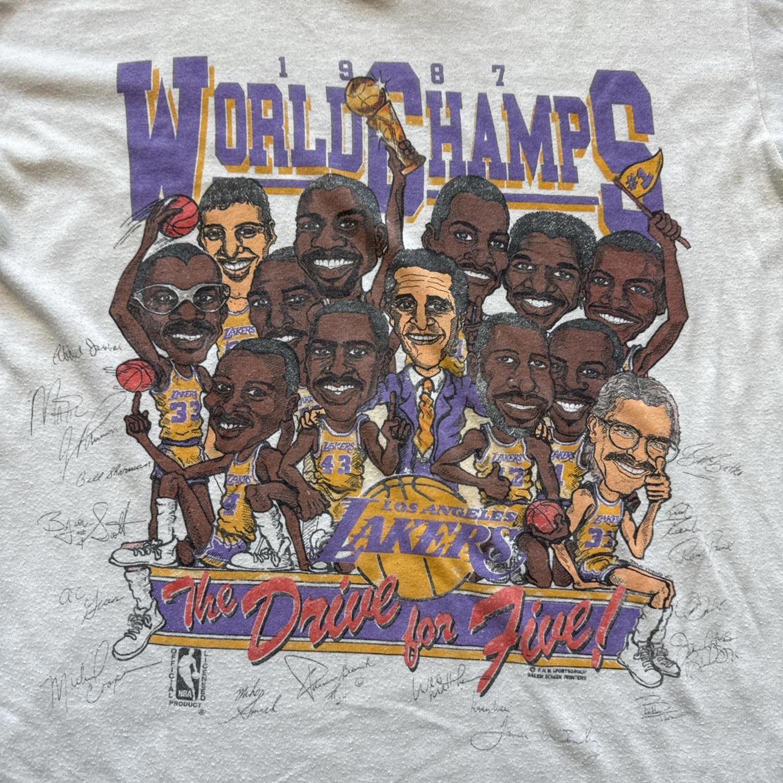 NBA Salem "The Drive For Five!" NBA Official 1988 Lakers T-Shirt Size US L / EU 52-54 / 3 - 3 Thumbnail