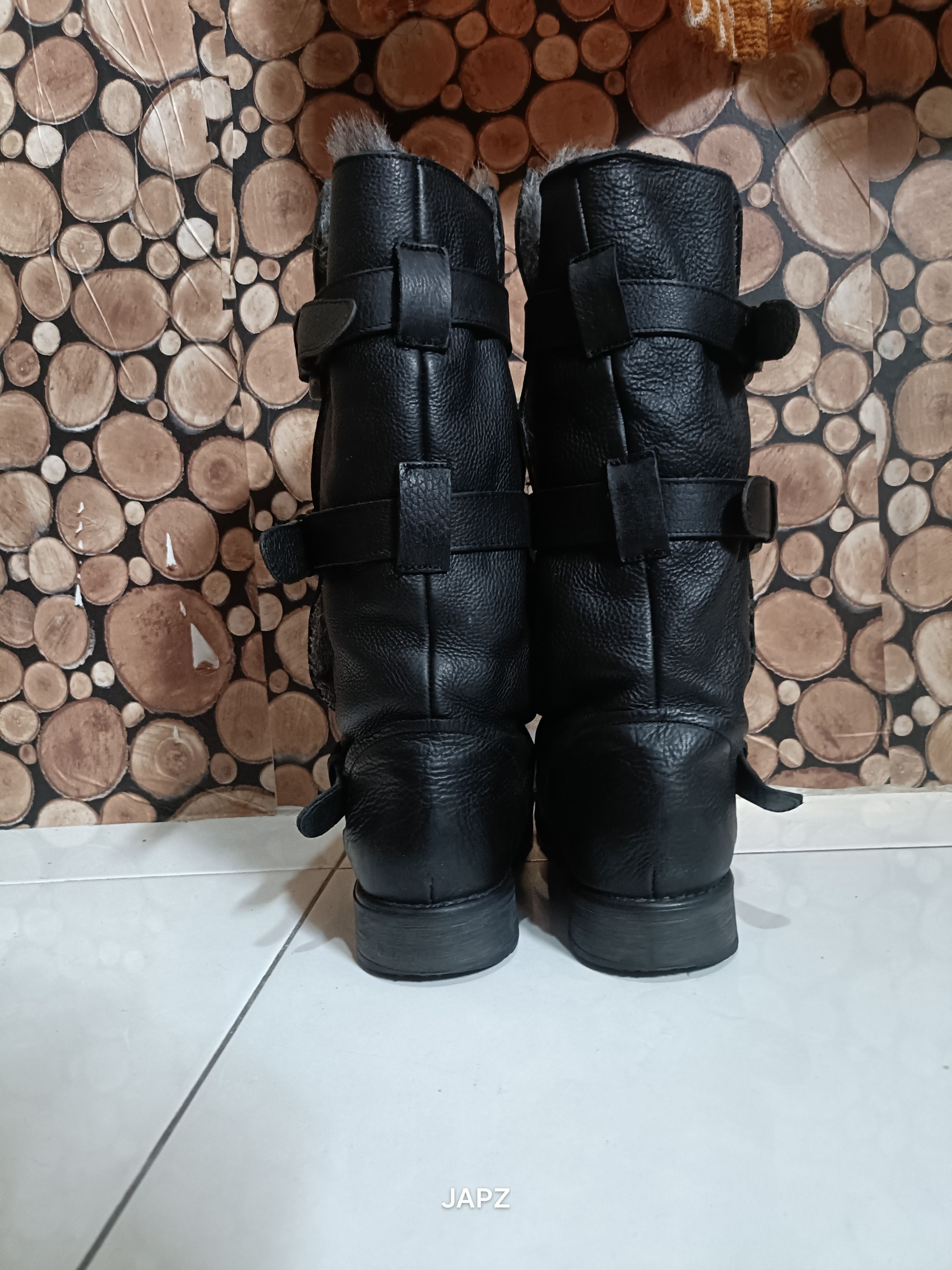 Steve Madden Y2K Steve Madden triple belt winter shearling leather boots Size US 7 / EU 40 - 6 Thumbnail