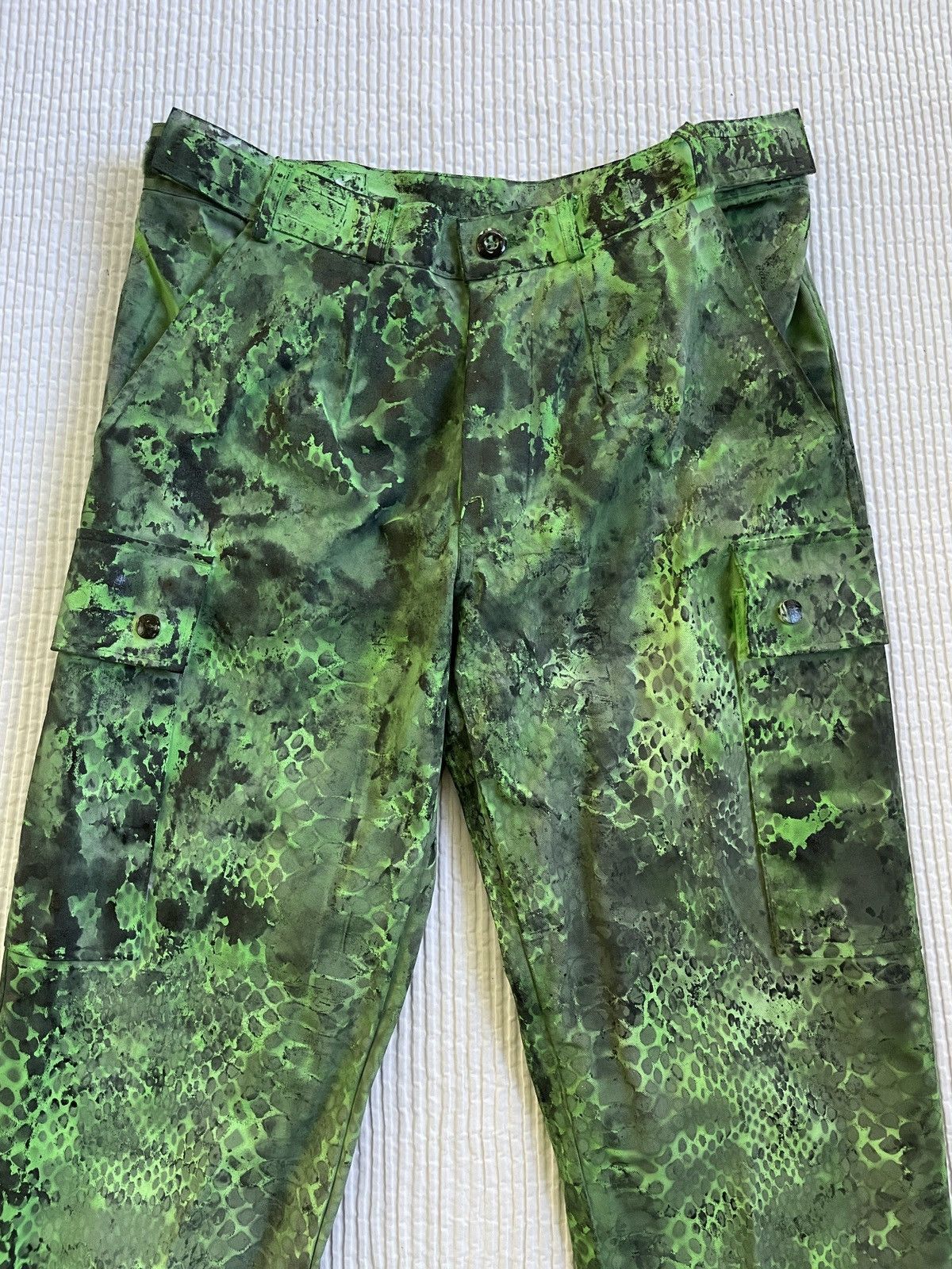 Handmade SlattPat Anaconda Cargos Size US 32 / EU 48 - 13 Thumbnail