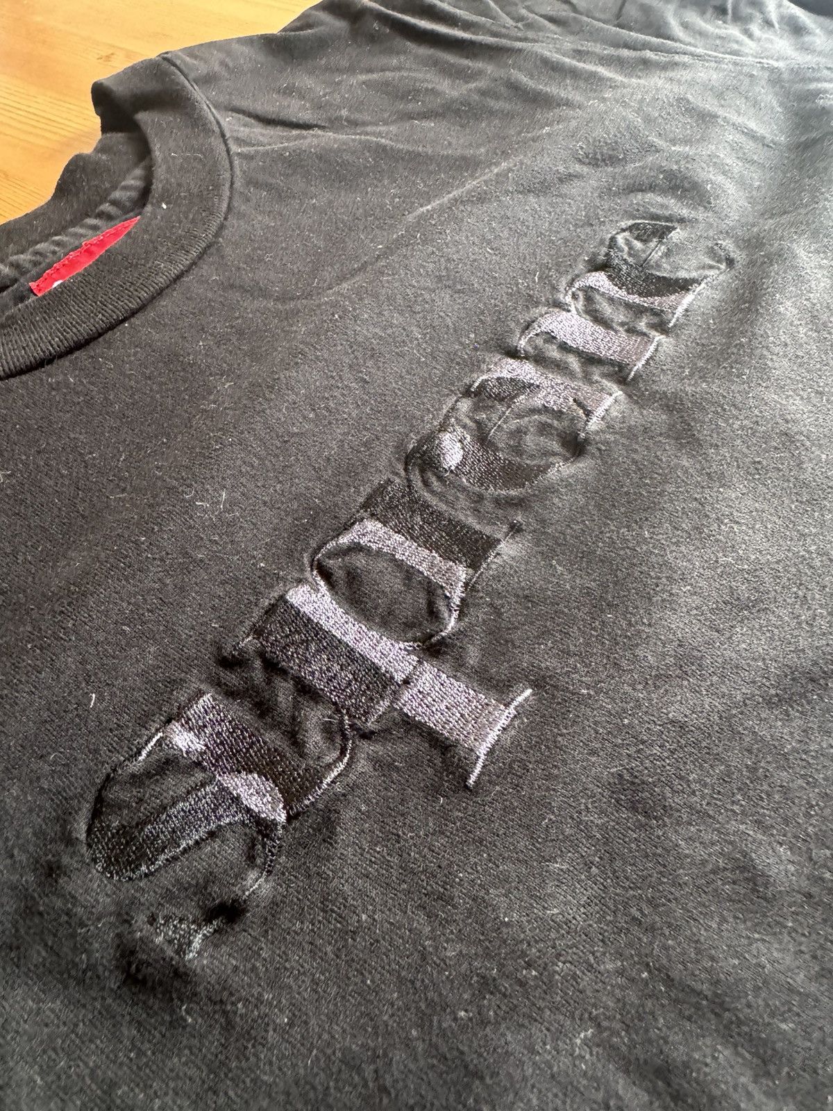 Supreme Supreme Black logo embroidered tee Size US M / EU 48-50 / 2 - 2 Thumbnail
