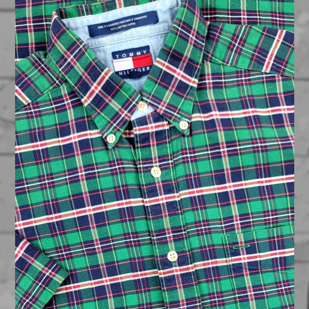 Tommy Hilfiger VINTAGE Tommy Hilfiger Shirt Men's Plaid Button-Up Short Sleeve M Green 90s Crest Logo Size US M / EU 48-50 / 2 - 1 Thumbnail