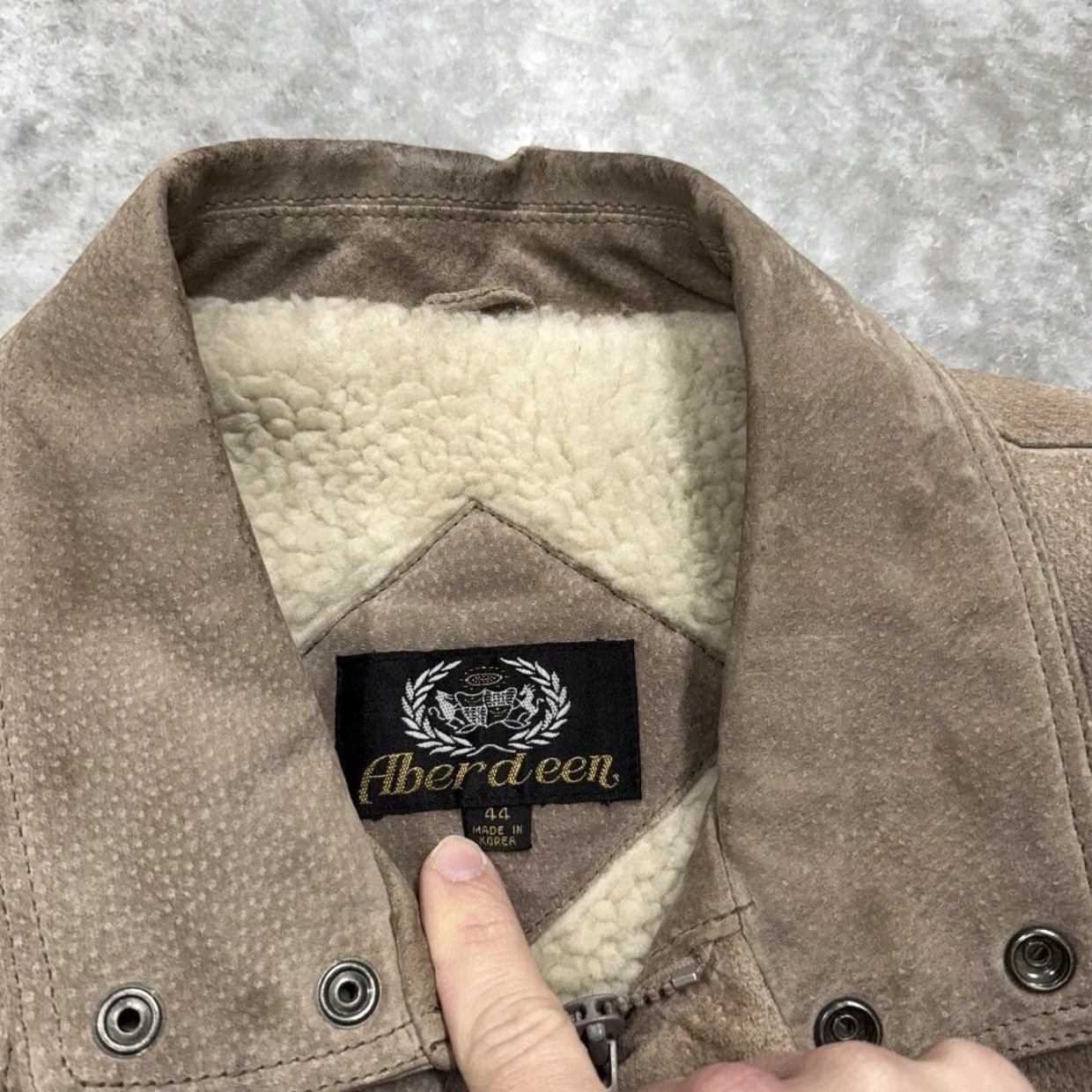Vintage Vintage Aberdeen Jacket Mens 44 Brown Suede Bomber Sherpa Lined 90s Pigskin Zip Coat Size US S / EU 44-46 / 1 - 4 Thumbnail