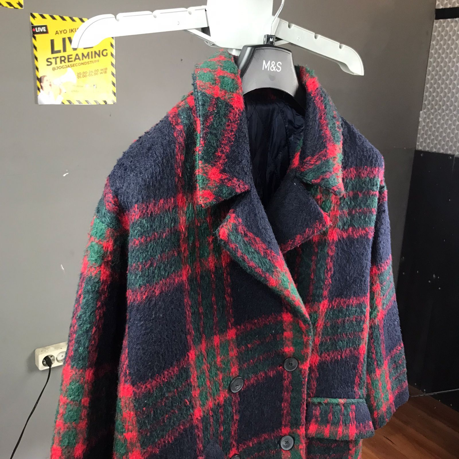 Vintage GOOD LOOKING WINTER COAT Size US XL / EU 56 / 4 - 7 Thumbnail