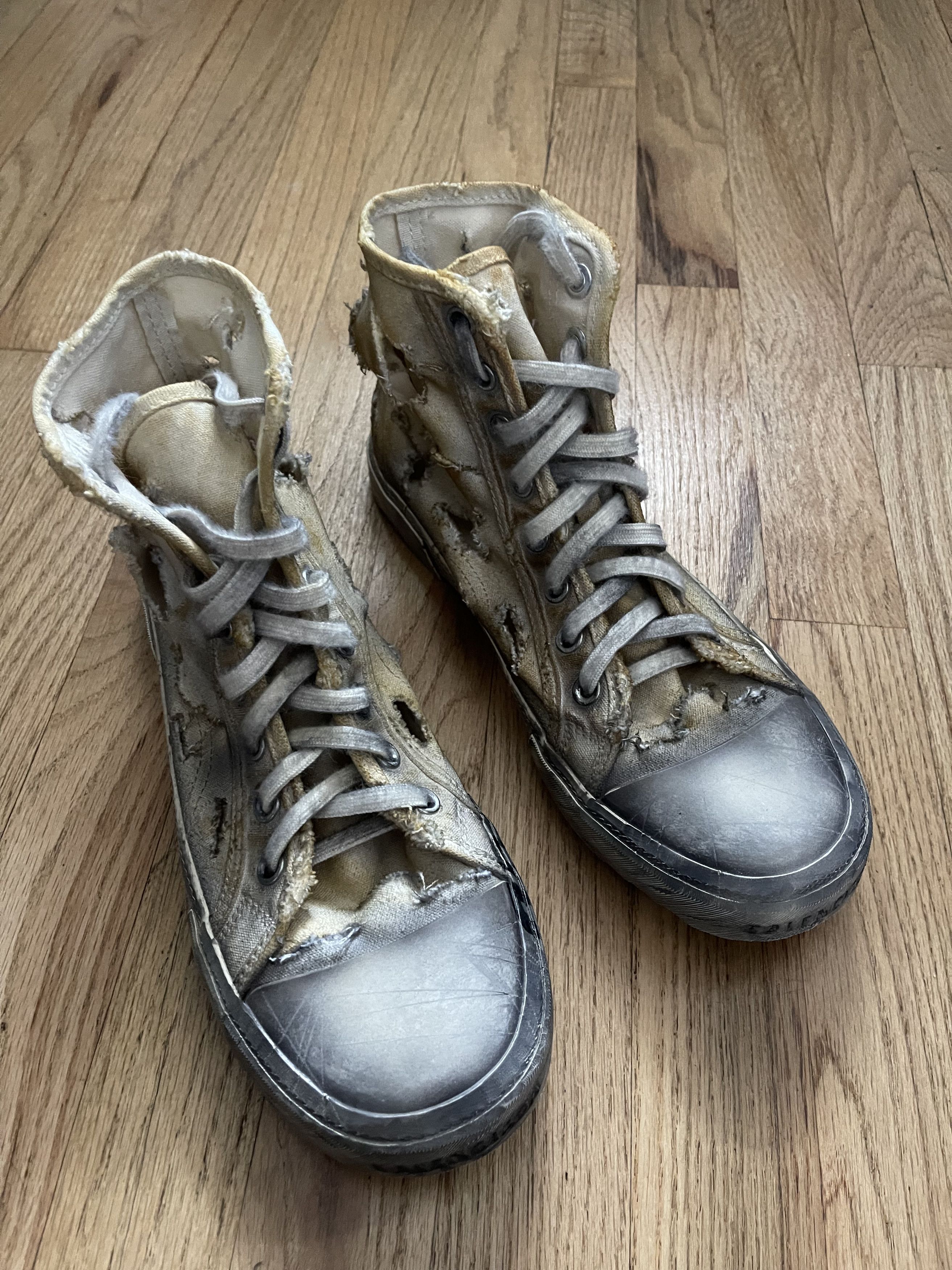 Balenciaga New Destroyed Paris Sneakers (41) Fits 41-42 US 8-9 Size US 8 / EU 41 - 1 Thumbnail