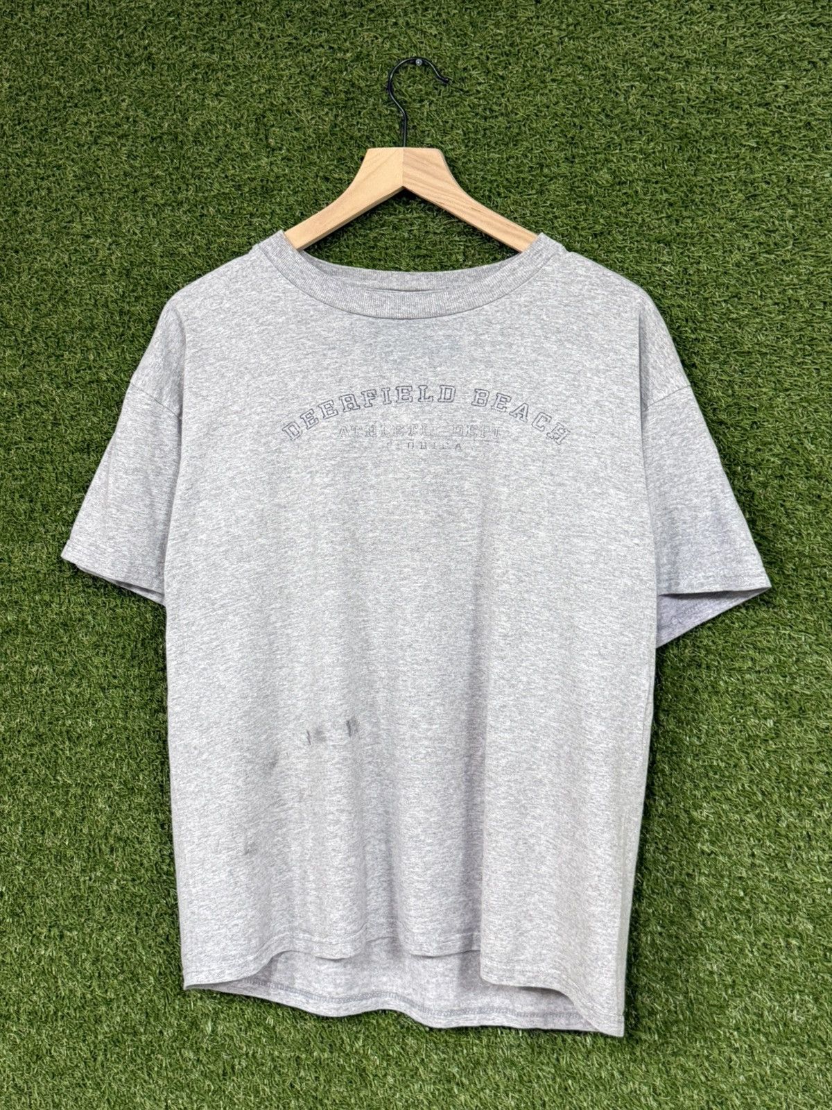Vintage Vintage Distressed Deerfield Beach Grey Pro Weight Delta Tee Size US L / EU 52-54 / 3 - 1 Thumbnail