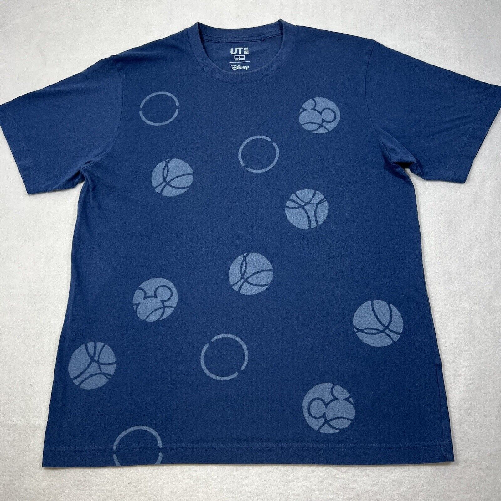 Uniqlo Disney Uniqlo Mickey Mouse Graphic Tee Short Sleeve T Shirt Size US M / EU 48-50 / 2 - 1 Thumbnail