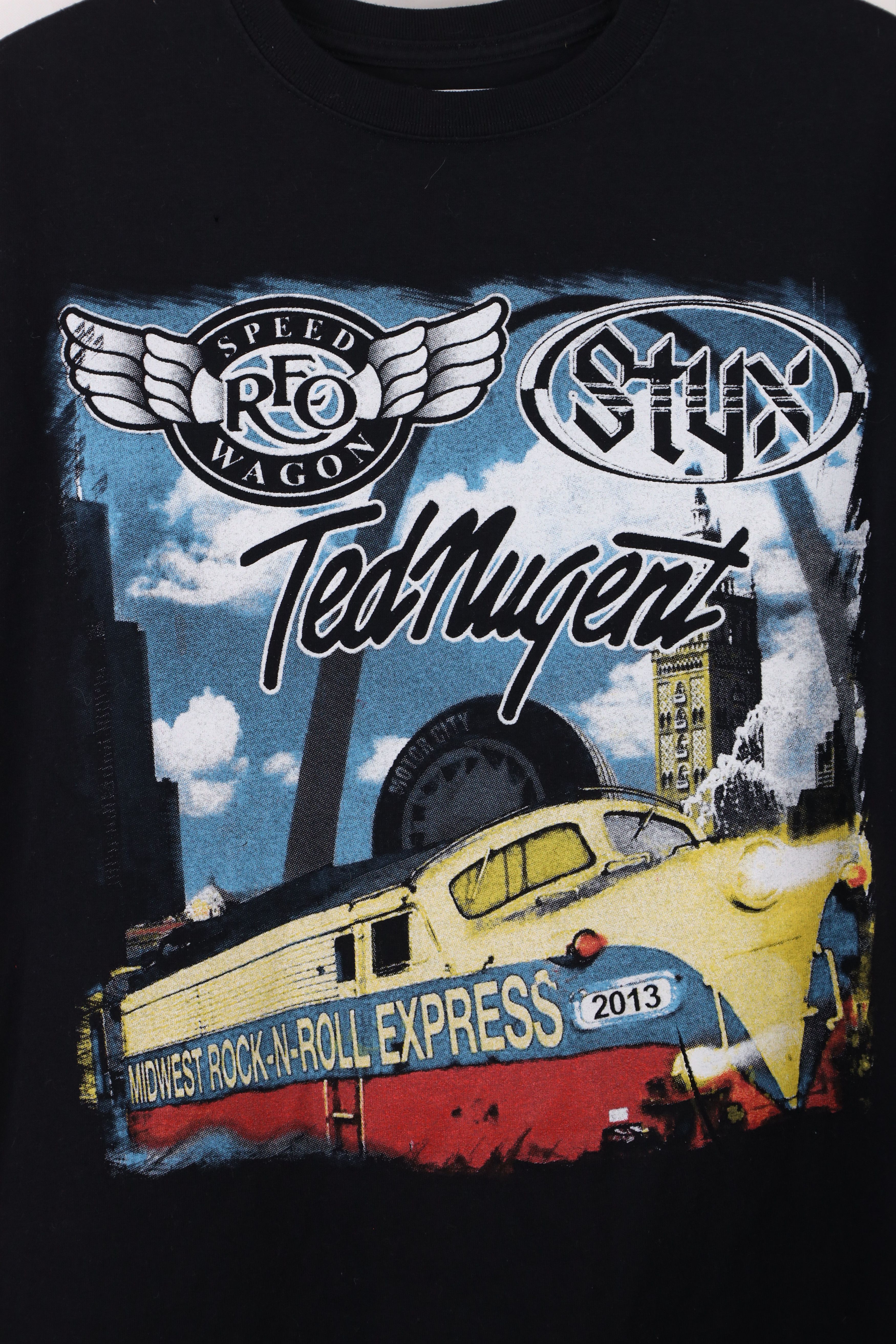 Vintage Vintage Express Tour Styx Reo Speed Wagon Ted Nugent T-Shirt Size US XL / EU 56 / 4 - 4 Thumbnail