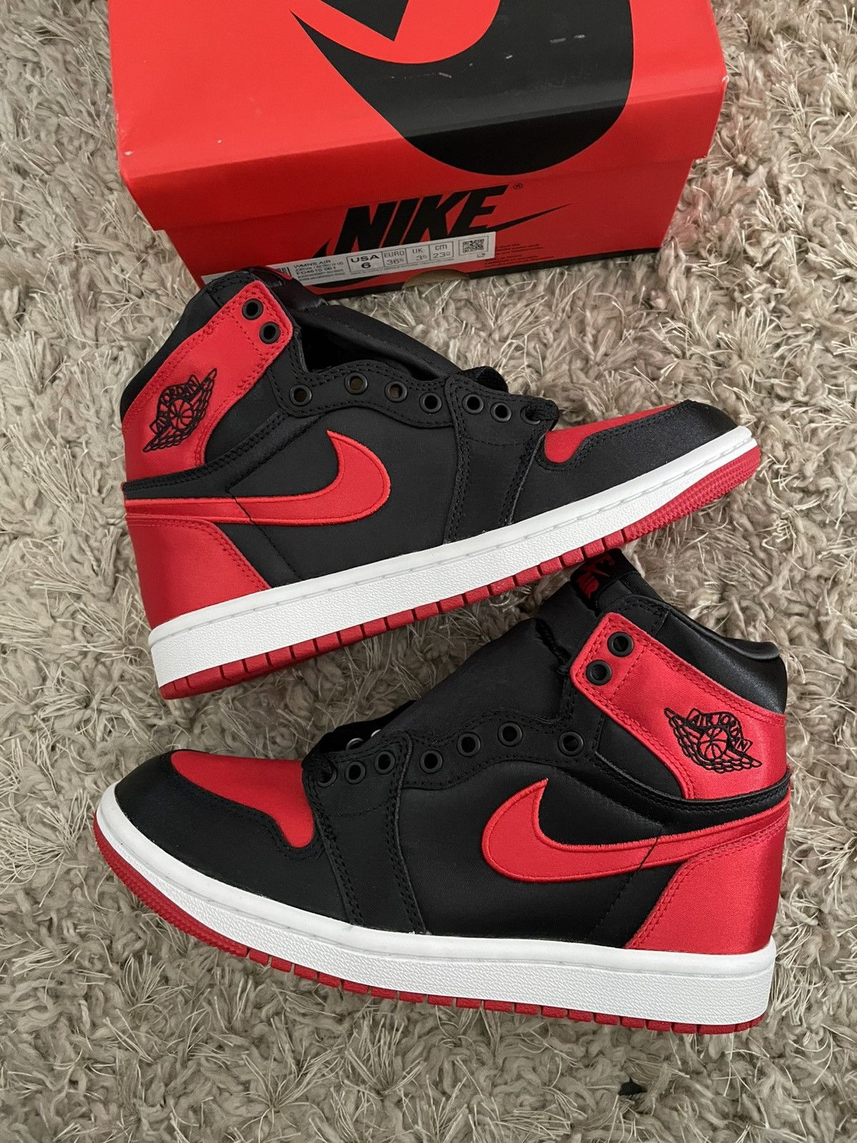 Jordan Brand Jordan 1 Bred Satin Size US 6 / IT 36 - 2 Thumbnail
