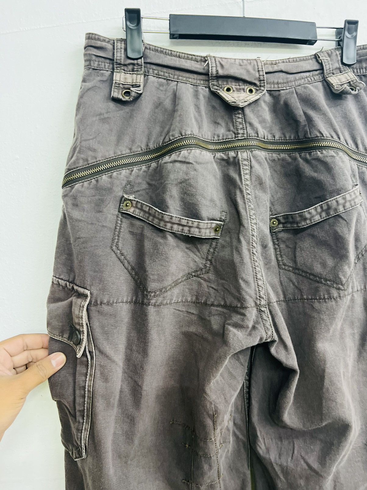 If Six Was Nine × Japanese Brand × Vintage Vintage Military Bondage Cargo Pants Size US 32 / EU 48 - 14 Thumbnail