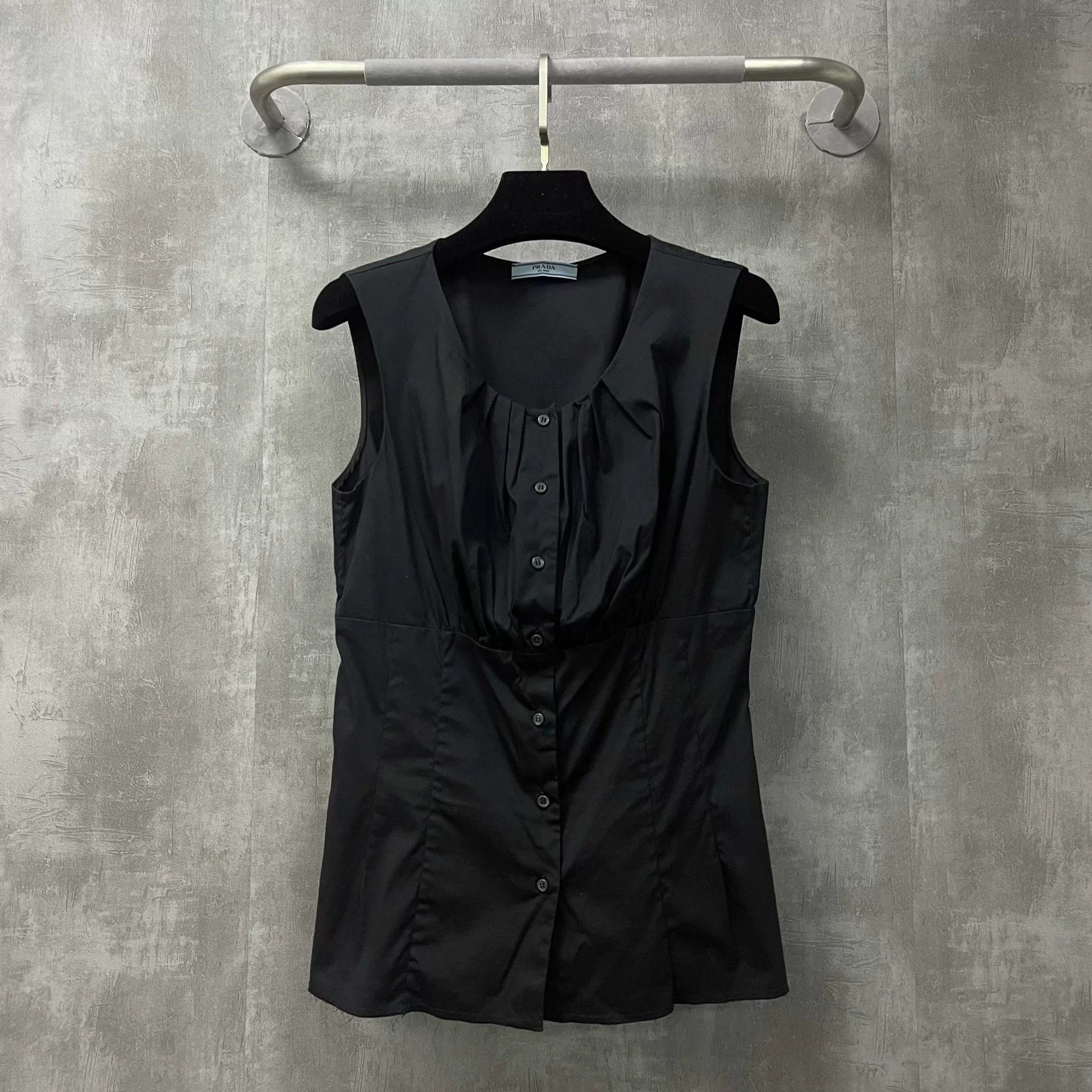 Prada Prada Pleated Sleeveless Dress Size M / US 6-8 / IT 42-44 - 1 Thumbnail
