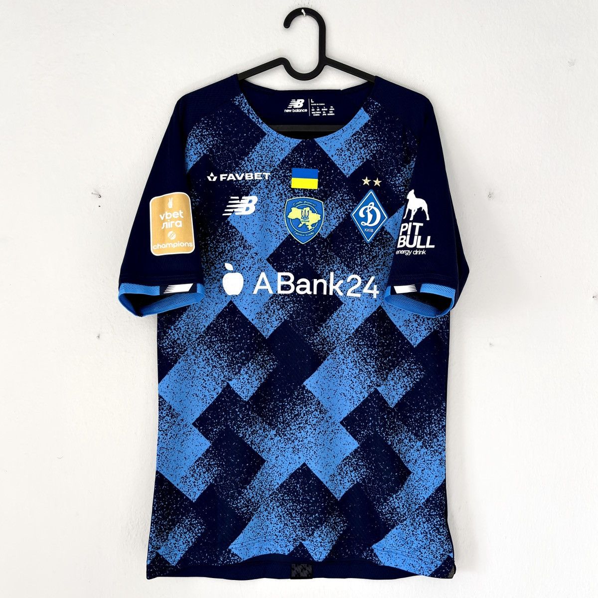 New Balance 2021 2022 Dynamo Kyiv Ukraine Poland Kedziora Soccer Jersey Size US L / EU 52-54 / 3 - 3 Thumbnail