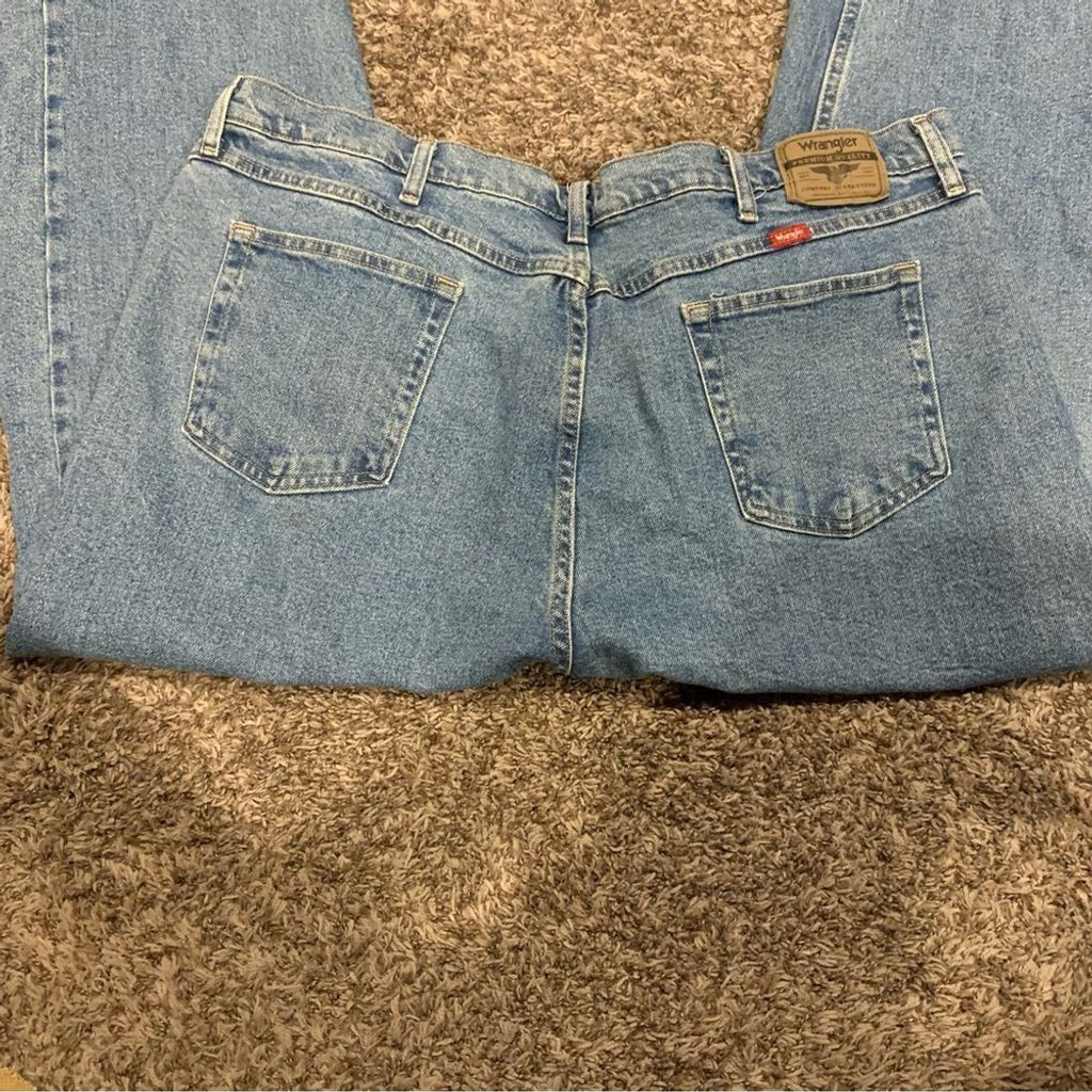 Wrangler Men’s Wrangler Jeans Size US 42 / EU 58 - 1 Thumbnail