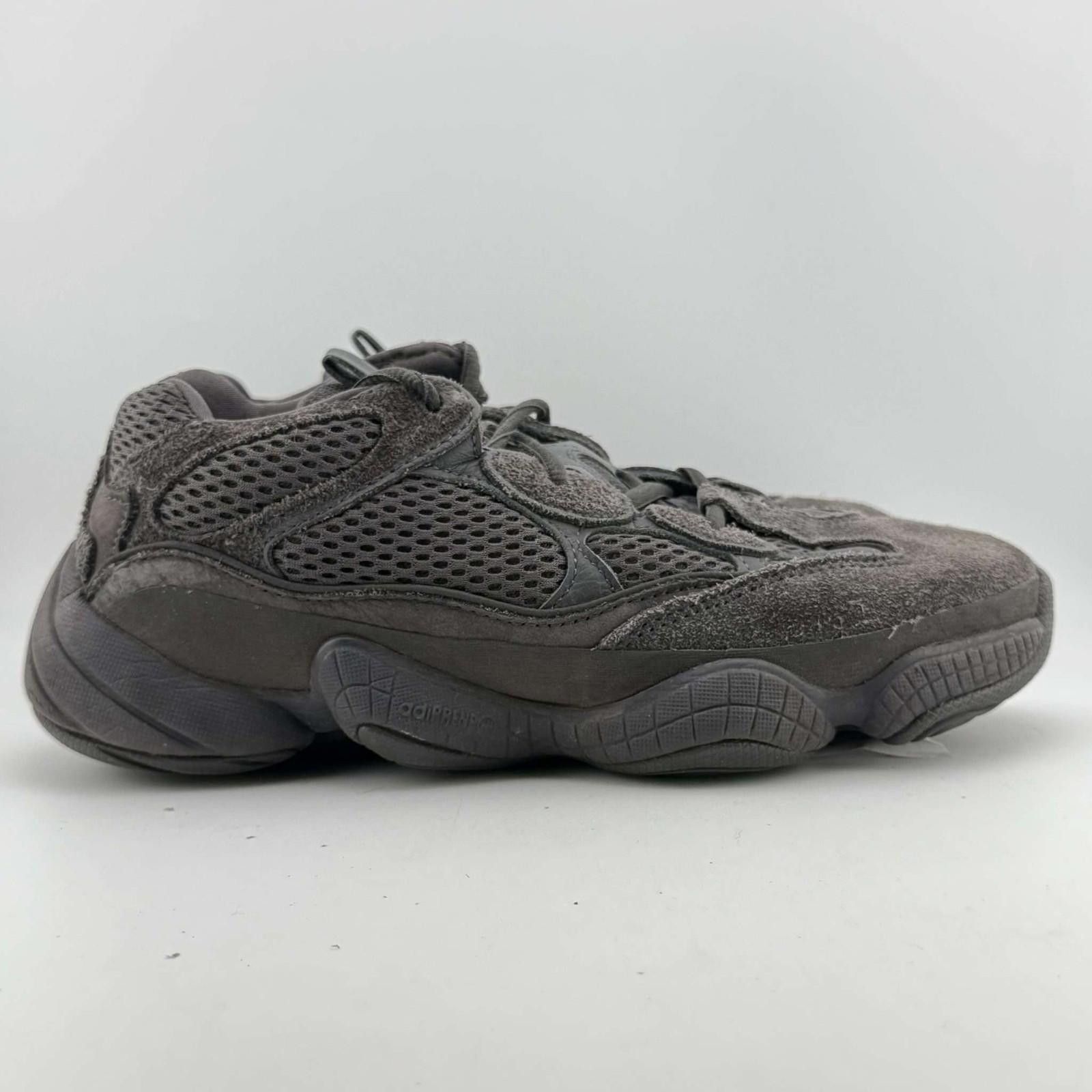 Adidas Yeezy 500 Utility Black 6 Used No Box Size US 6 / EU 39 - 4 Thumbnail