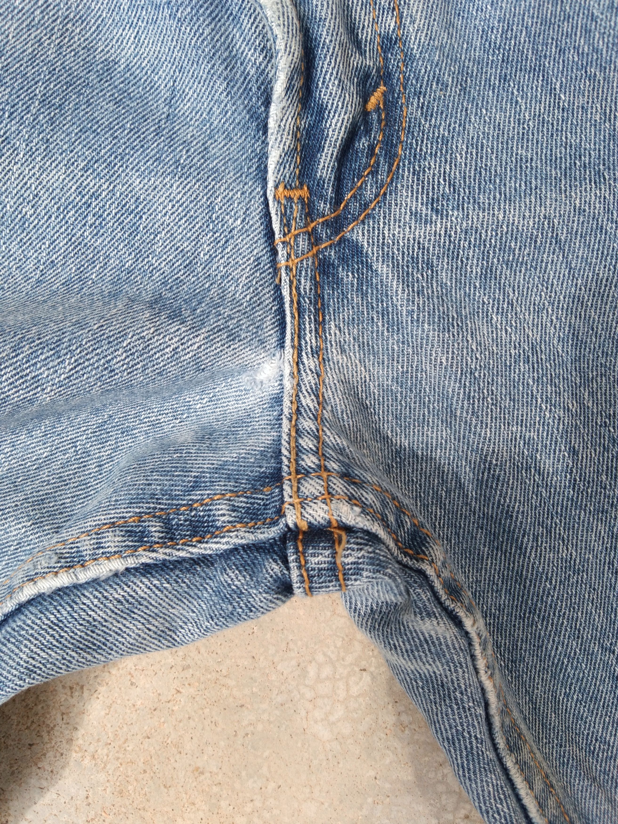 Levi's Vintage Levi's Jeans 550 Blue Washed Relaxed Fit 29x30 Size US 29 - 5 Thumbnail