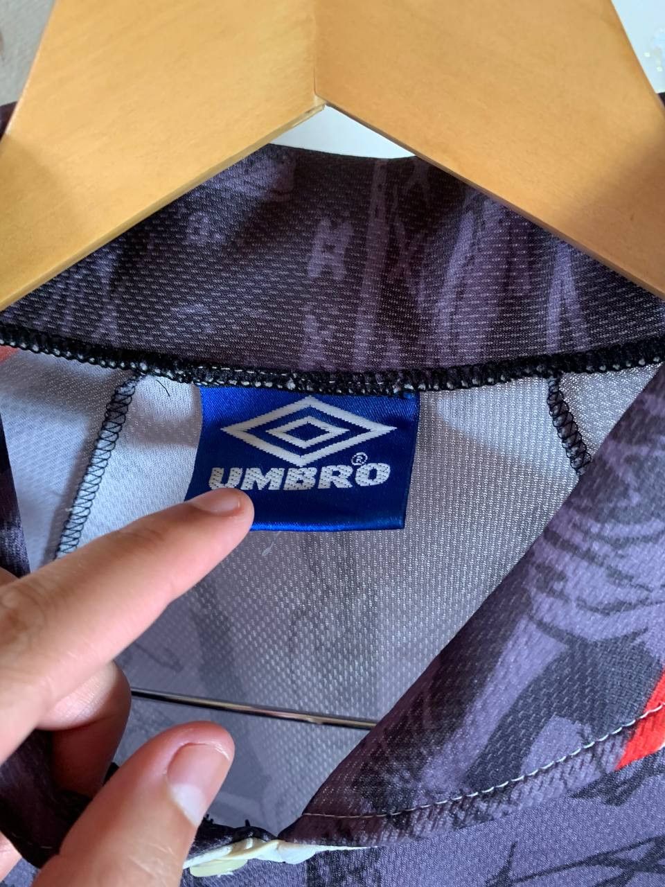 Umbro Vintage Umbro FC Ajax Netherlands Soccer Jersey Retro 90s Size US XS / EU 42 / 0 - 4 Thumbnail