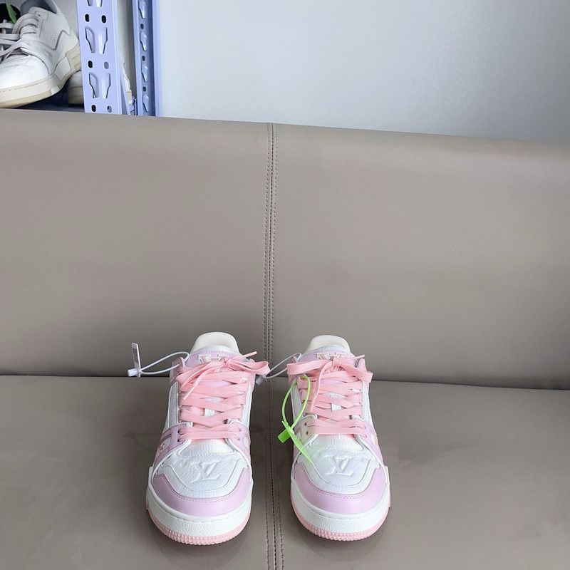 Louis Vuitton Louis Vuitton Trainer Stylish Low Top Sneakers 0079 Size US 7.5 / EU 40-41 - 1 Thumbnail