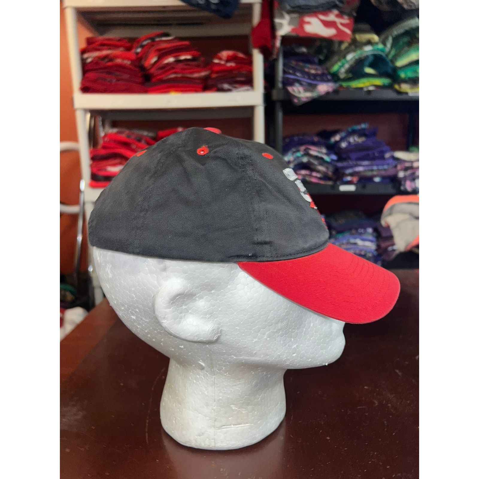 Twins Enterprise Inc. Vintage Chicago Bulls Snapback Hat Black Red NBA 90s VTG Size ONE SIZE - 5 Thumbnail