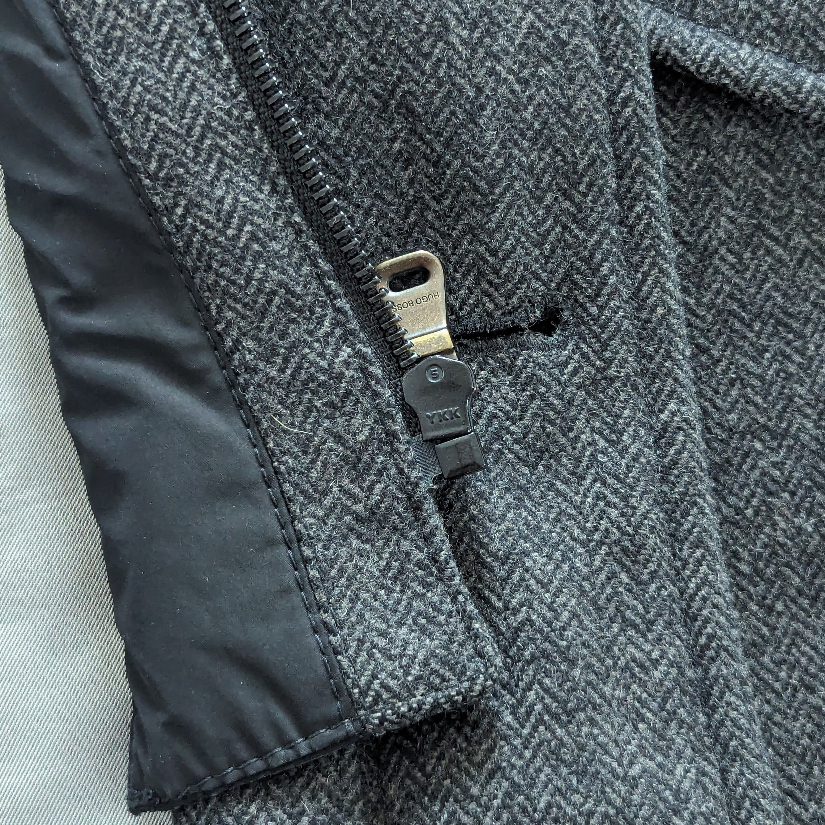 Hugo Boss HUGO BOSS Wool Men's Coat Size L (52) Luxury Brand Dark Gray Size US L / EU 52-54 / 3 - 13 Thumbnail