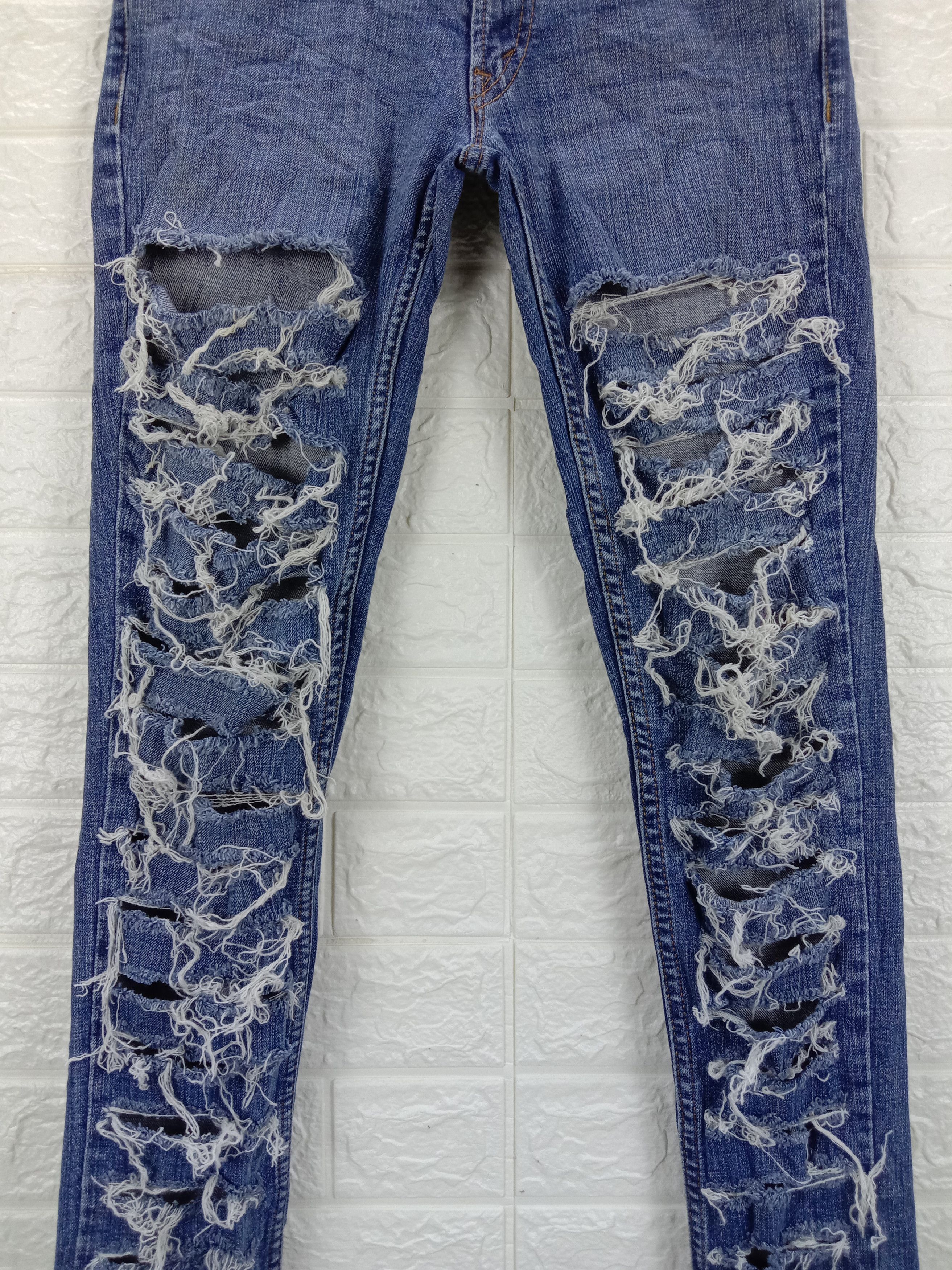 Levi's Ripped Jeans Vintage Levi's 524 Distressed Denim Size 27" / US 4 / IT 40 - 3 Thumbnail