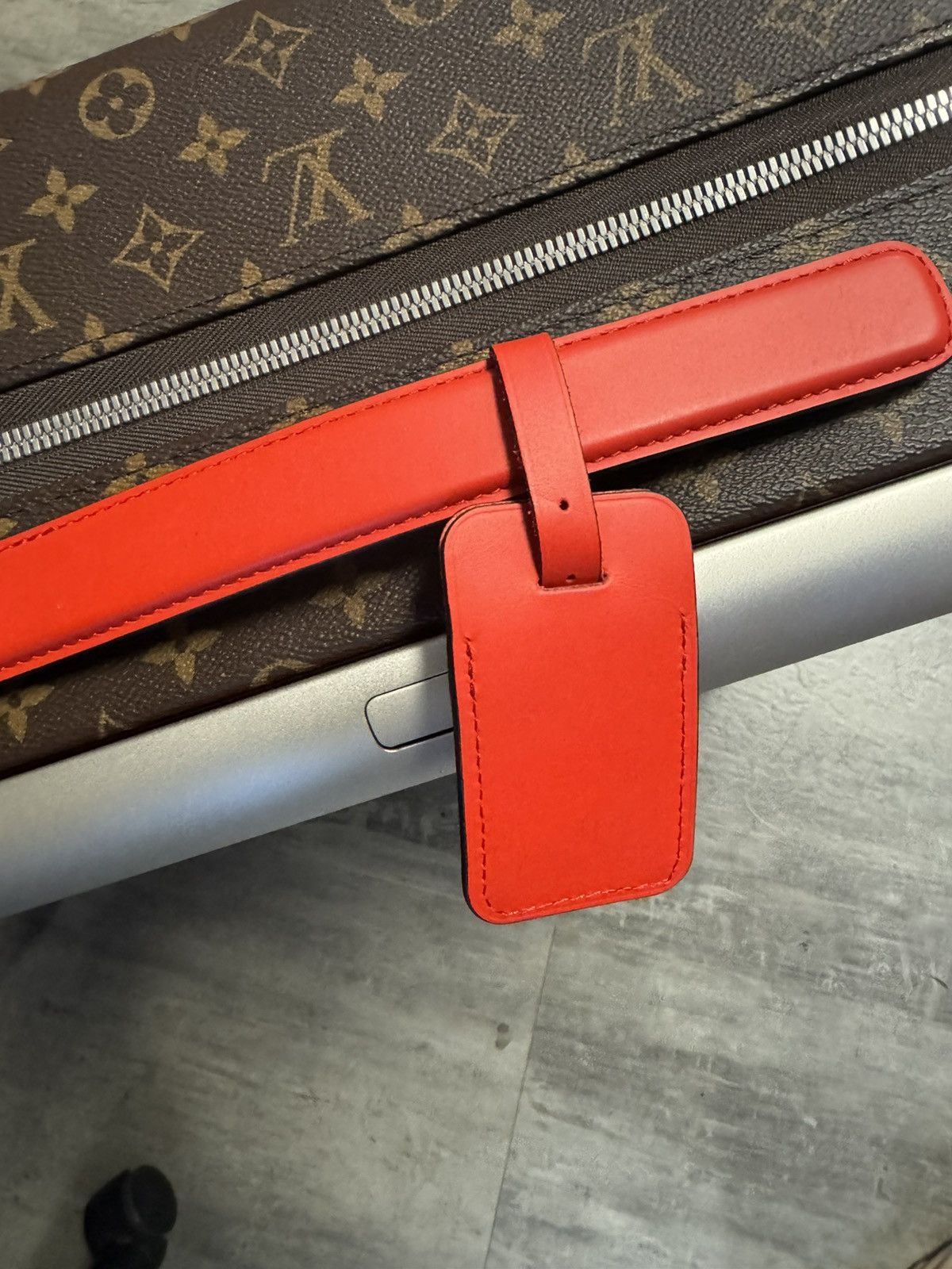 Louis Vuitton Louis Vuitton Horizon 55 Red Size ONE SIZE - 13 Thumbnail