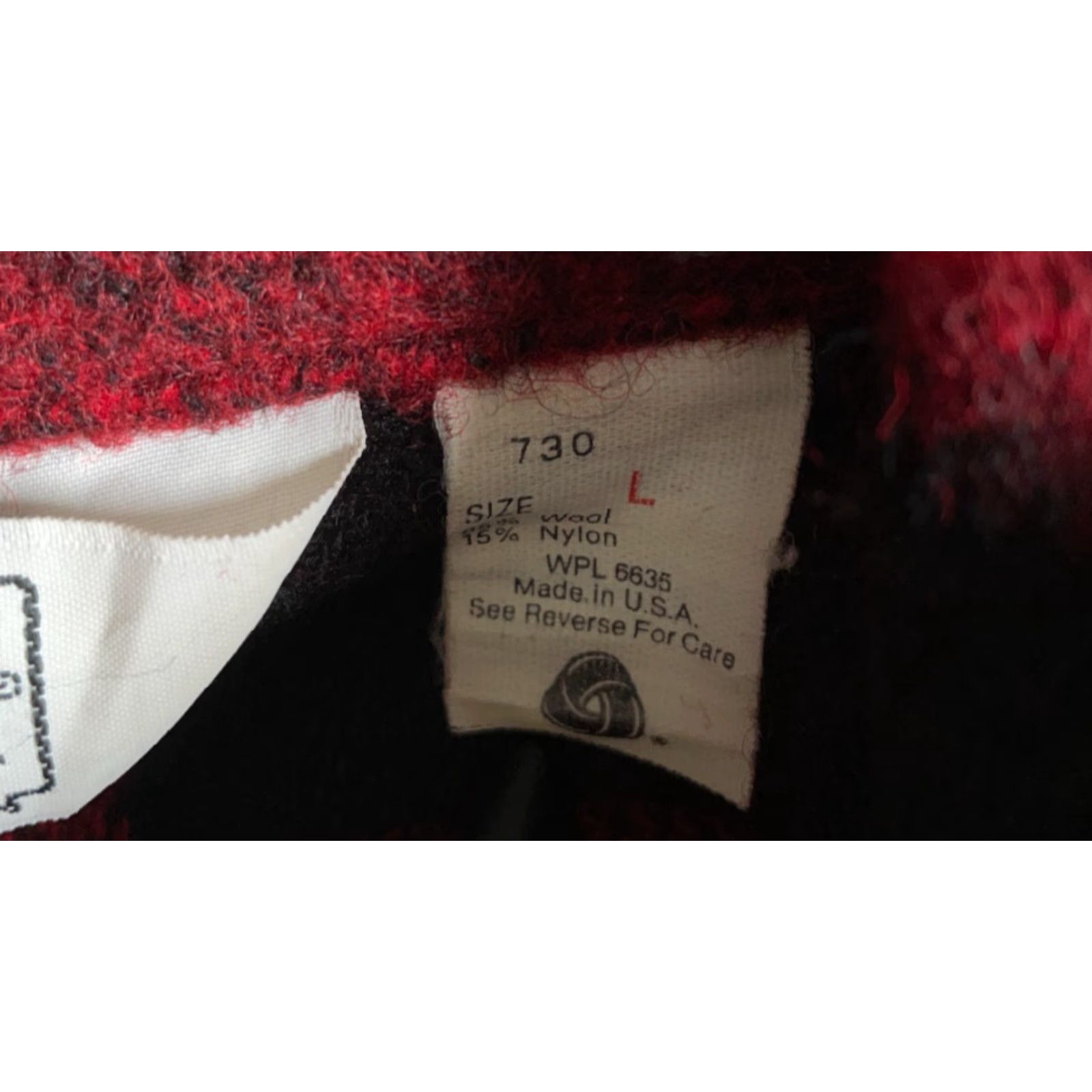 Vintage Woolrich 80s Wool Vest Women's Large Red Black Buffalo Plaid Snap Button USA Tag Wool Vest Size L / US 10 / IT 46 - 4 Thumbnail