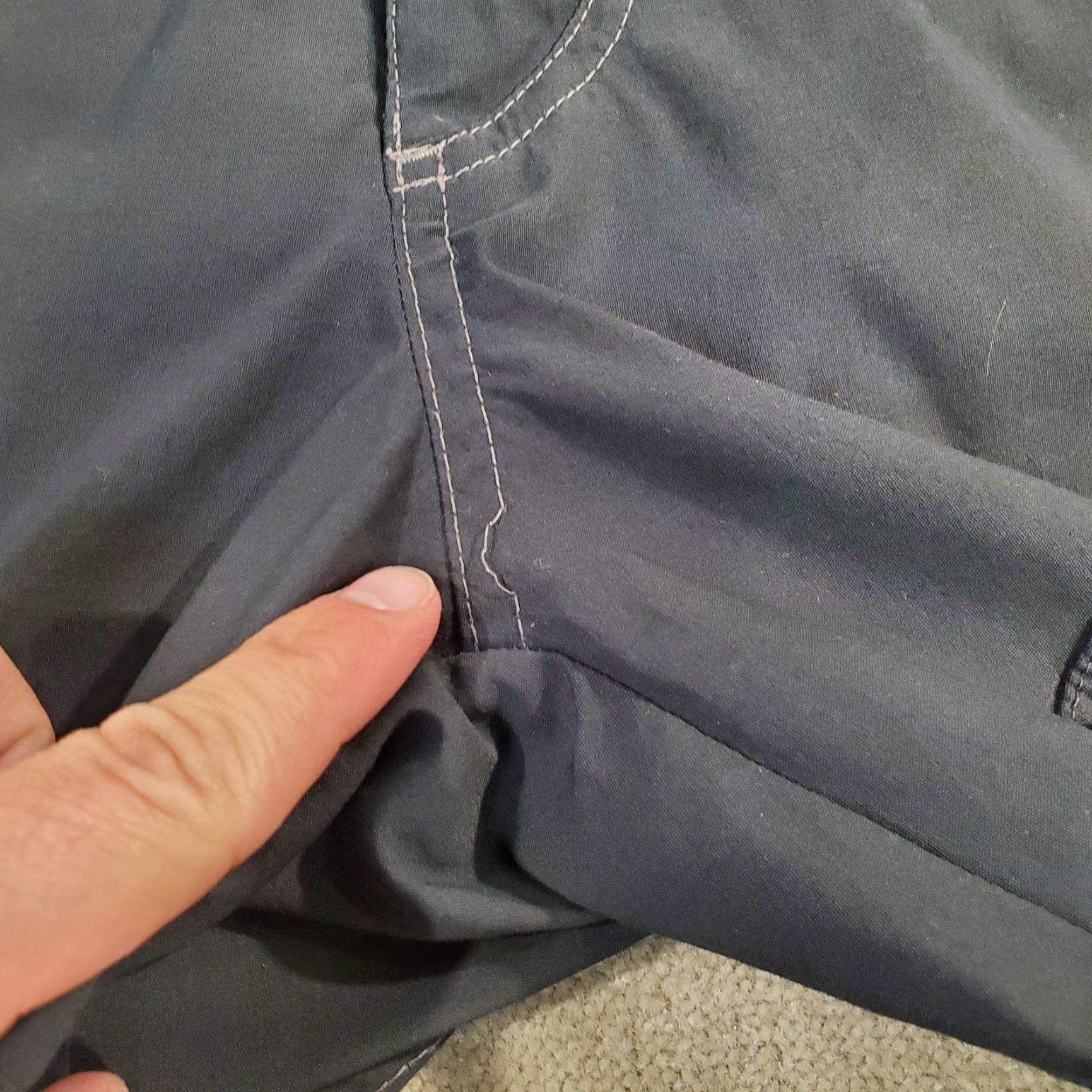 Vintage Kuhl Cargo Shorts Mens 38 Black Nylon Spandex Outdoor Cargo Shorts Mens 38 Black - Lightweight Pockets Vintage? No (but not needed) Size US 38 / EU 54 - 6 Thumbnail