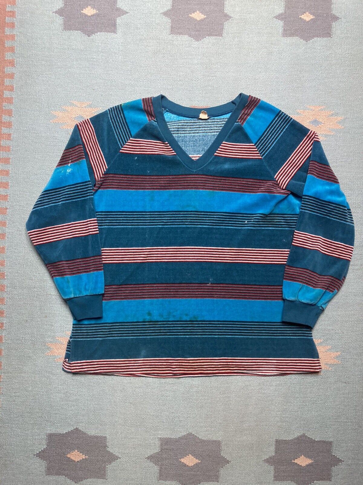 Vintage 70s velour shirt v neck soft striped women’s 44 men’s large Size US L / EU 52-54 / 3 - 1 Thumbnail