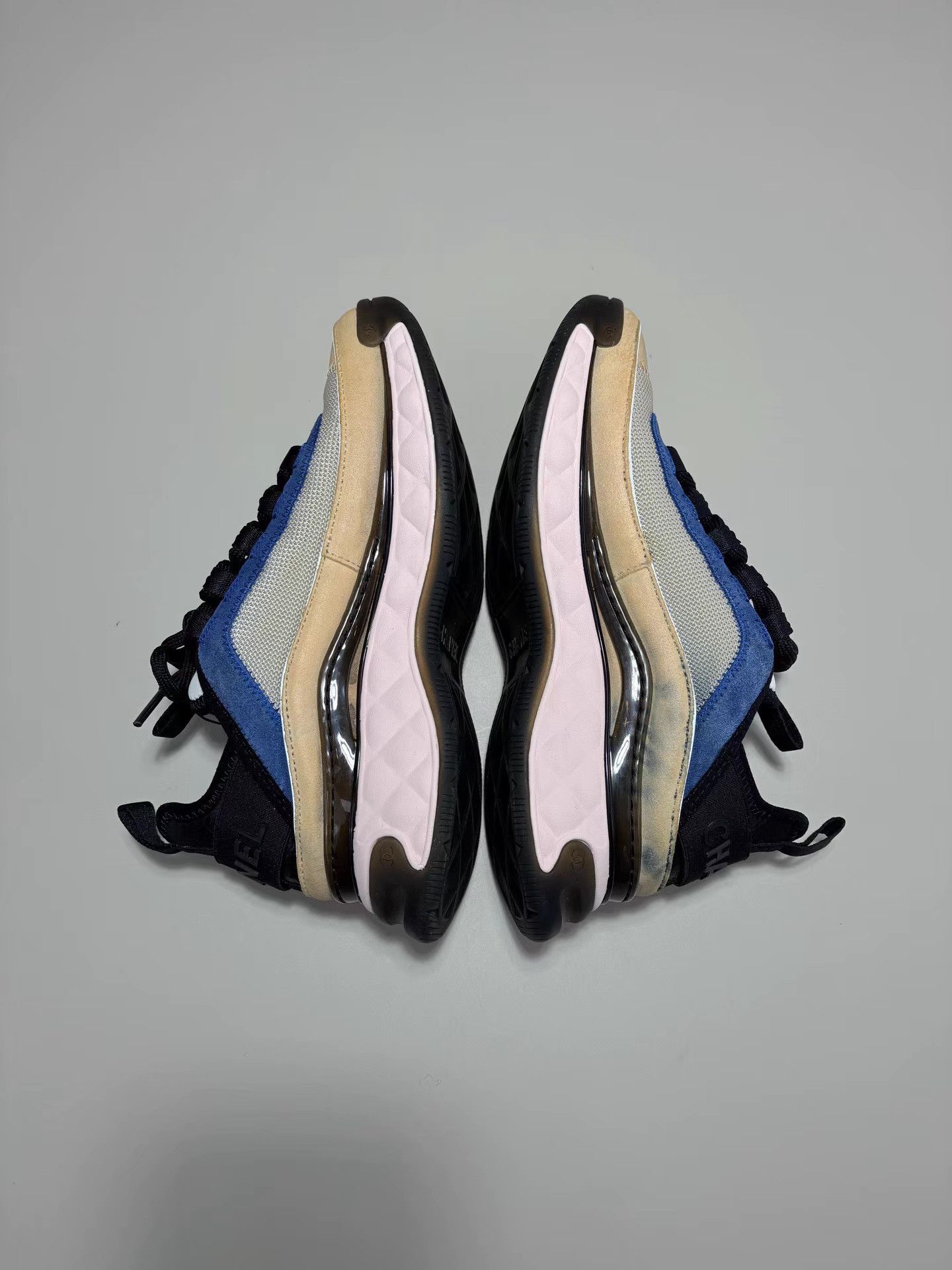 Chanel CHANEL Color-Blocked CC Logo Air Cushion Sneakers Size US 6 / IT 36 - 4 Thumbnail