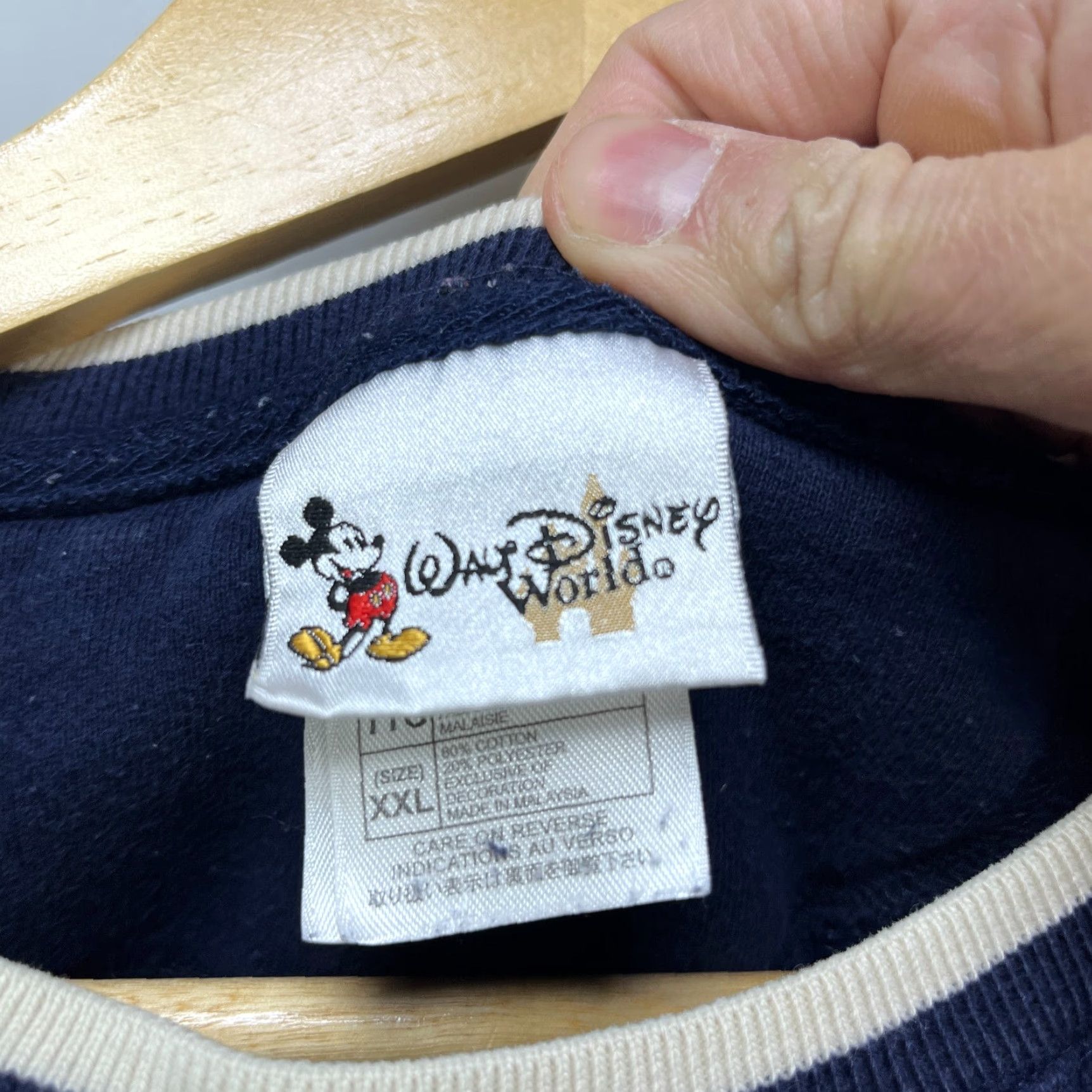 Disney VINTAGE Disney Sweatshirt 2XL Tigger Winnie The Pooh Men Blue Pullover 90s Toys & Characters Mens Size US XXL / EU 58 / 5 - 4 Thumbnail