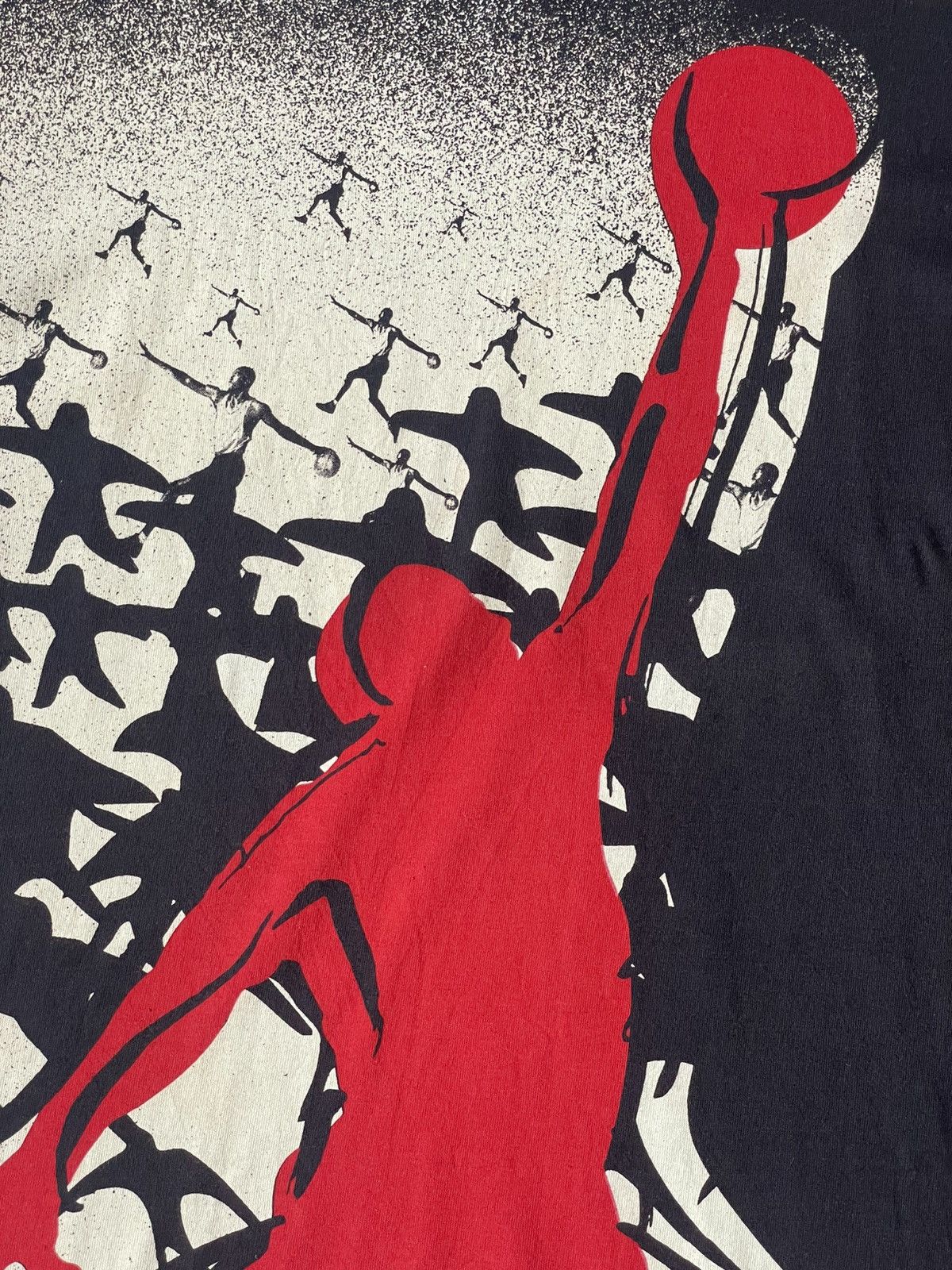 NBA × Nike × Vintage RARE VINTAGE 90s NIKE AIR JORDAN OVERPRINT T-SHIRT Size US L / EU 52-54 / 3 - 3 Thumbnail