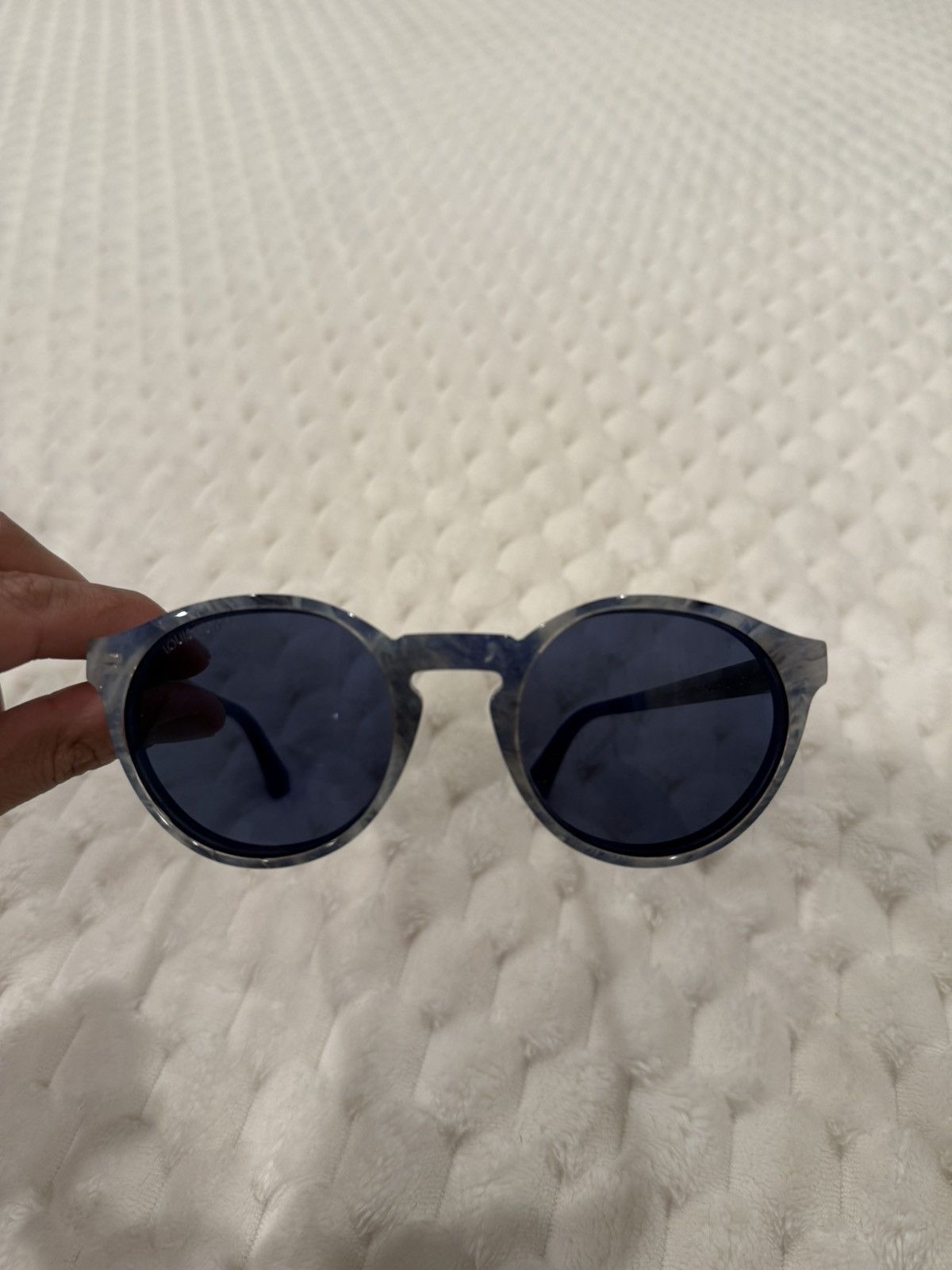 Louis Vuitton Louis Vuitton Blue Denver Sunglasses Size ONE SIZE - 1 Thumbnail