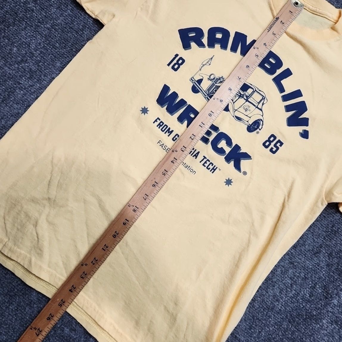 Vintage VINTAGE Georgia Tech Ramblin' Wreck T-shirt Gold Medium Yellow Jackets Print Graphic Shirt Regular Men Size US M / EU 48-50 / 2 - 7 Thumbnail