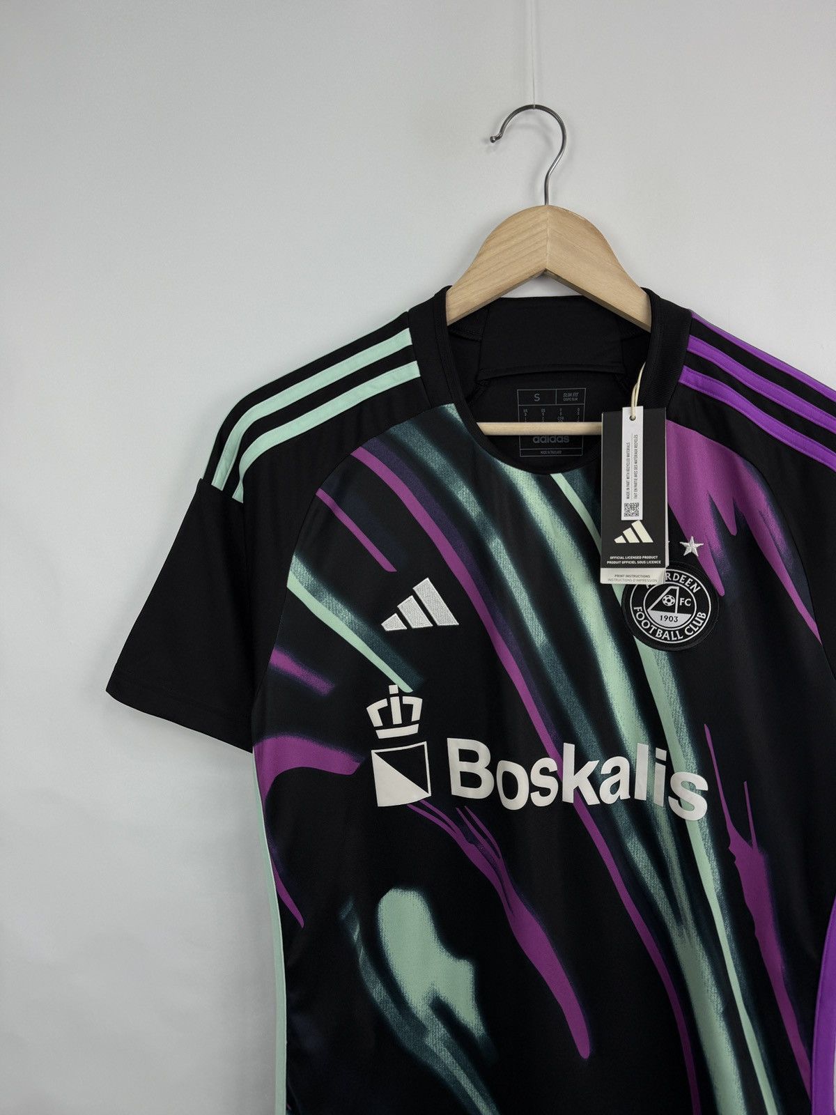 Adidas 🇬🇧 2023 Aberdeen FC Adidas Northern Light Away Soccer Jersey Size US S / EU 44-46 / 1 - 2 Thumbnail