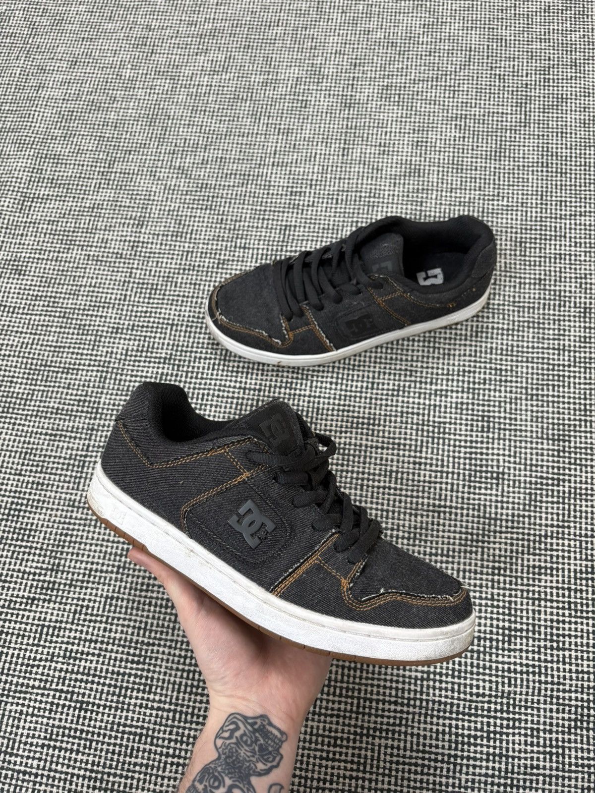DC Dc manteca raw denim skate sneakers y2k style Size US 8.5 / IT 38.5 - 2 Thumbnail