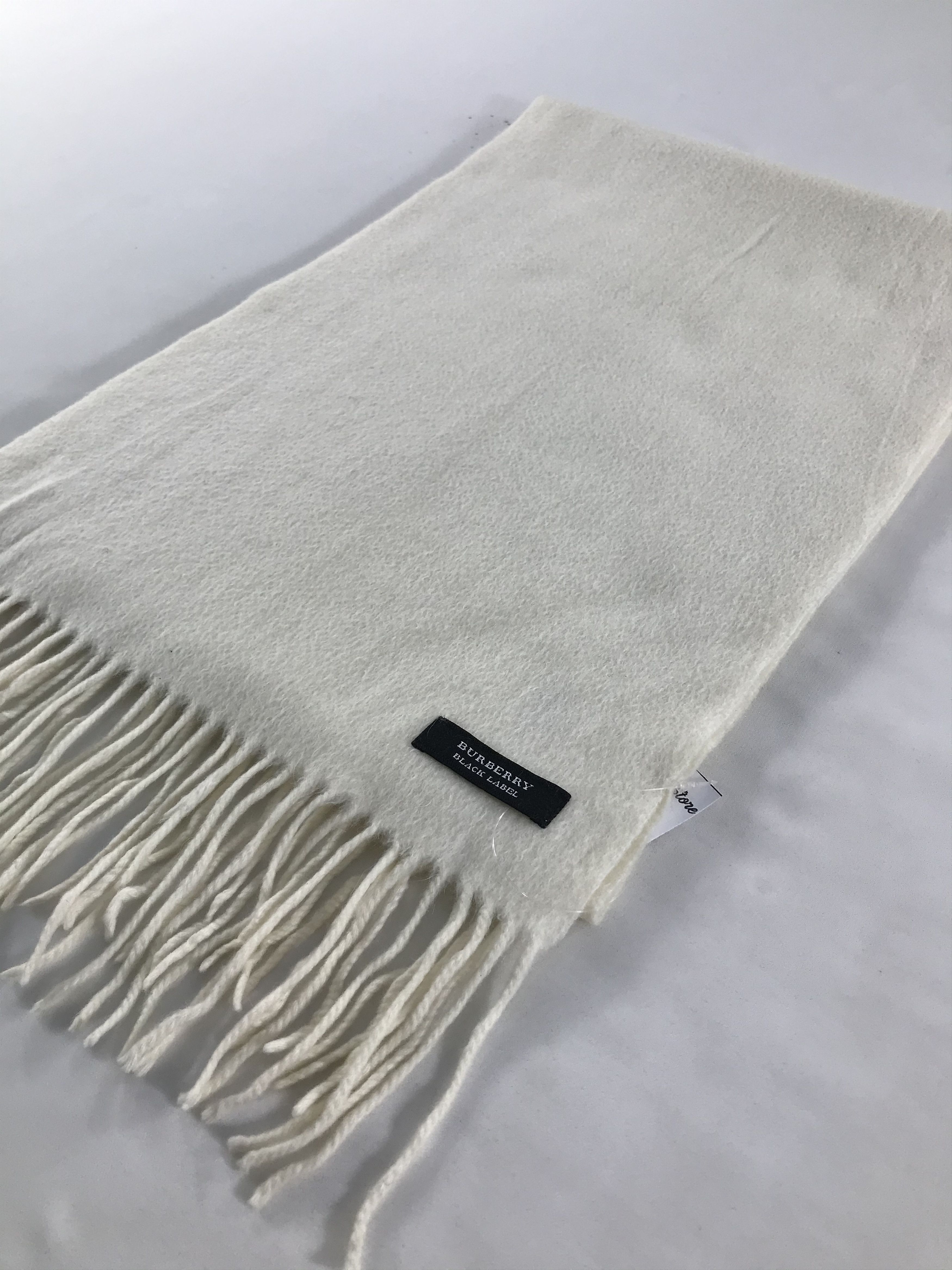Burberry Vintage Burberry Scarf/Muffler/Neckwear MF1074 Size ONE SIZE - 3 Thumbnail