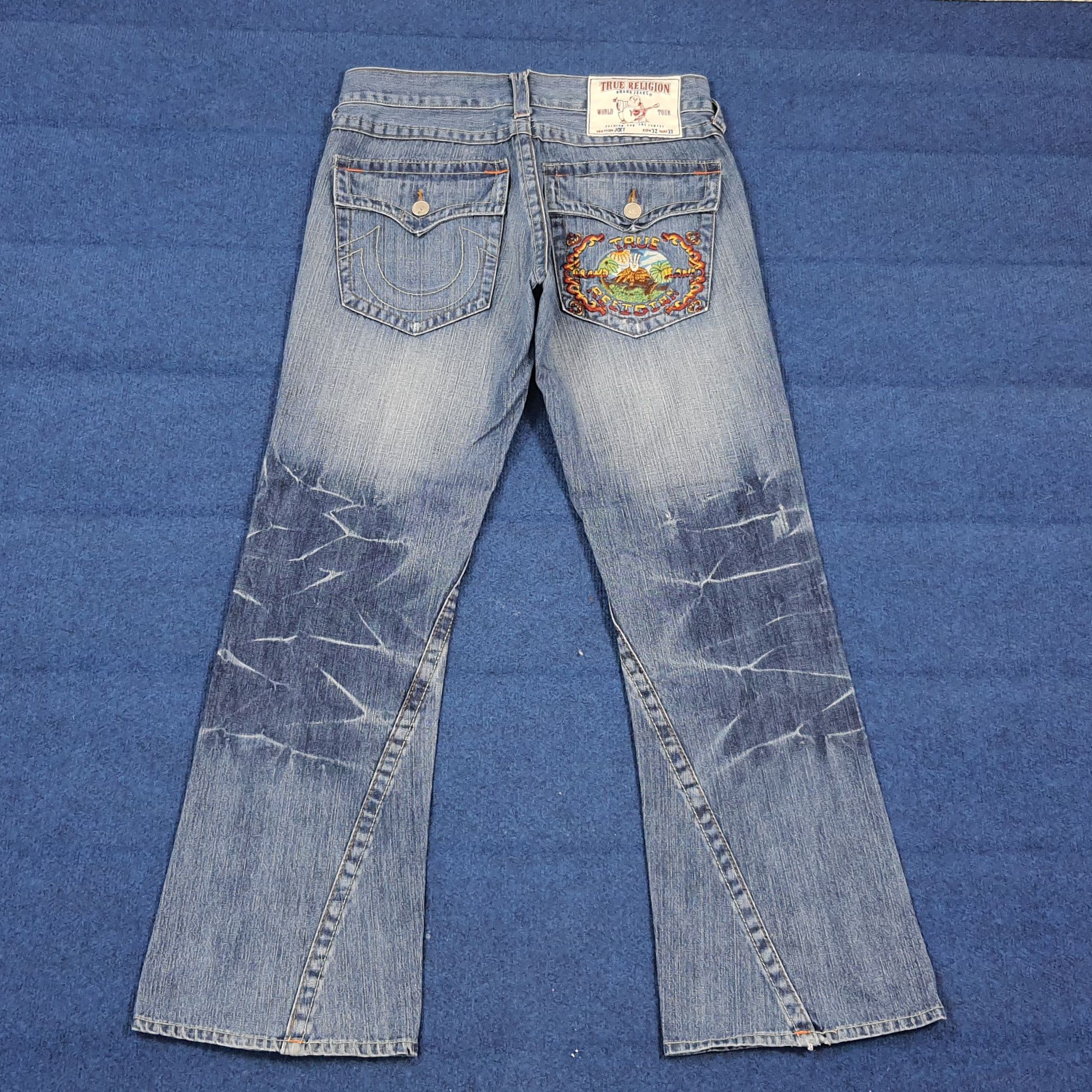 True Religion Rare True Religion Joey World Tour Embroidery Jeans C297N15 Size US 33 - 1 Thumbnail