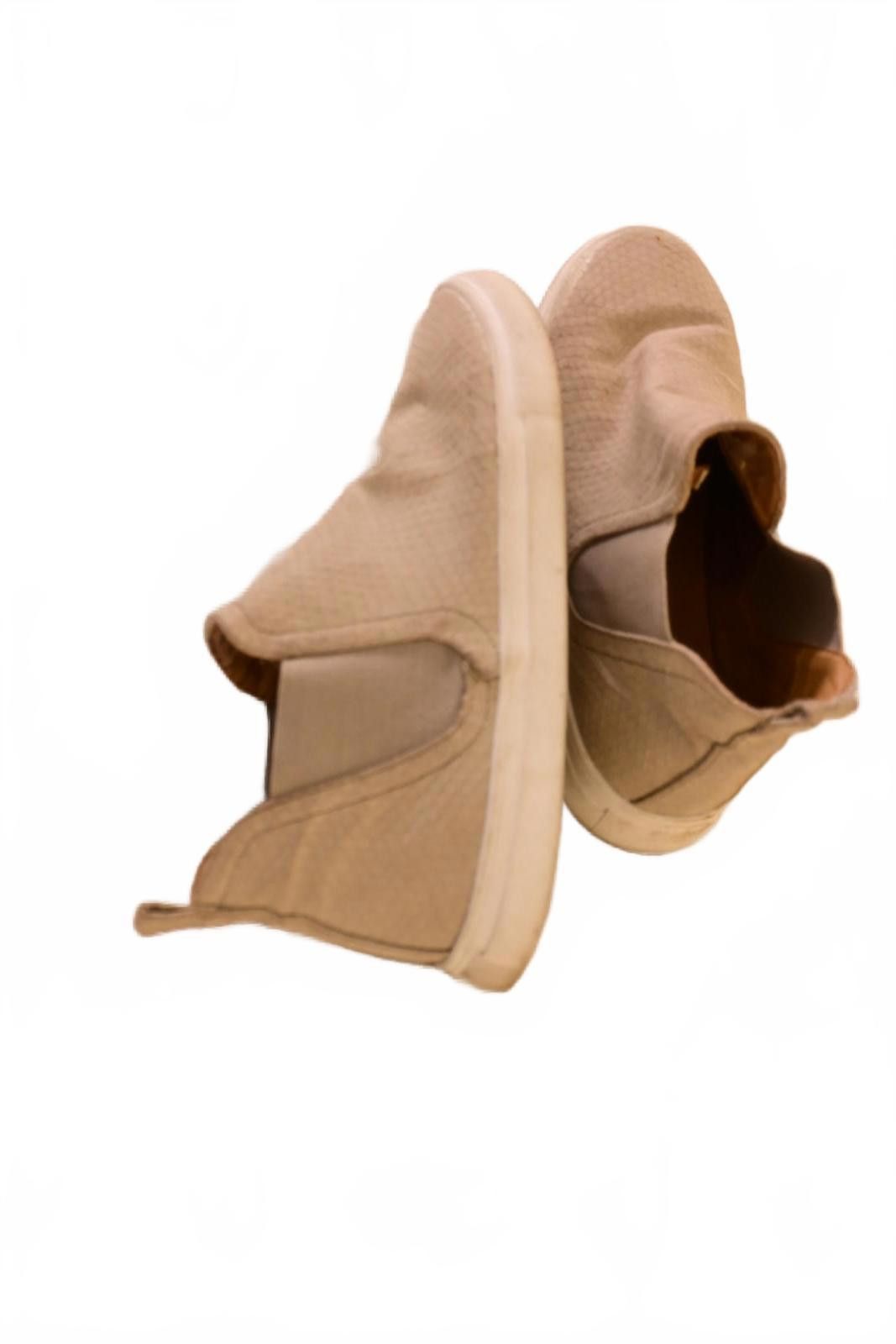 Unknown London Beige Slip-On Casual Shoes with Textured Upper Girls 7 Size US 7 / IT 37 - 8 Thumbnail