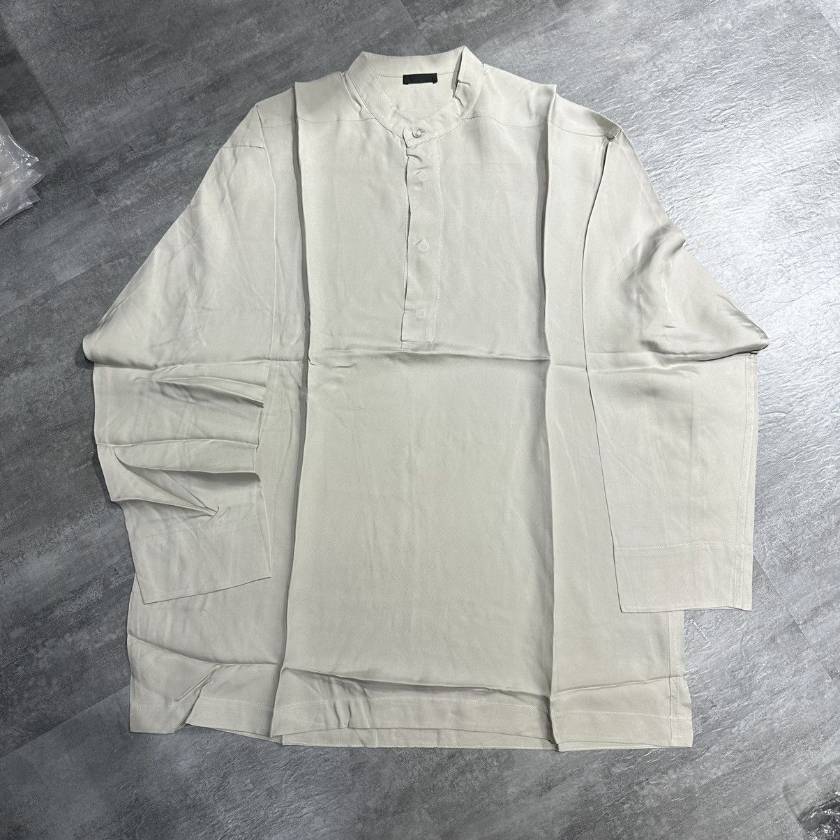 Fear of God Fear of God Luxury Loungewear Silk Longsleeve Shirt - Cement Size US XS / EU 42 / 0 - 1 Thumbnail