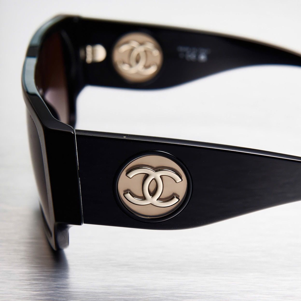 Chanel CHANEL 0CH5549 C622S5 SUNGLASSES Size ONE SIZE - 3 Thumbnail