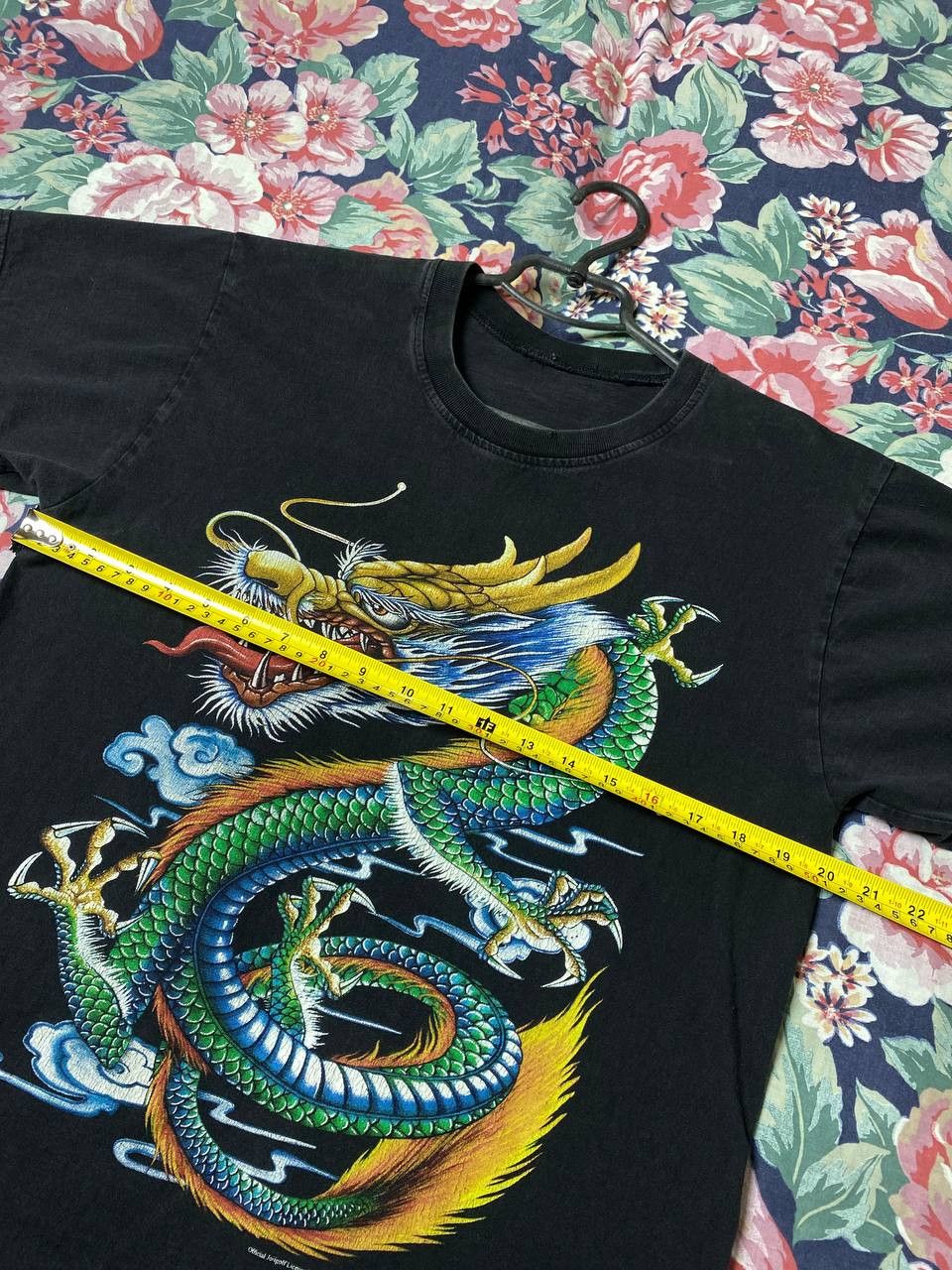 Band Tees × Vintage Vintage streetwear tee Dragon ower print Size US M / EU 48-50 / 2 - 8 Thumbnail